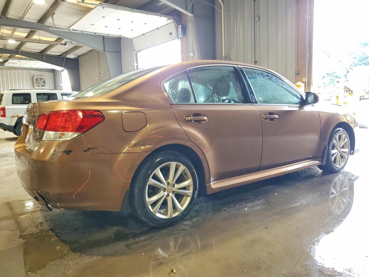 2013 Subaru Legacy 2.5i Premium Золотой vin: 4S3BMBC69D3035021