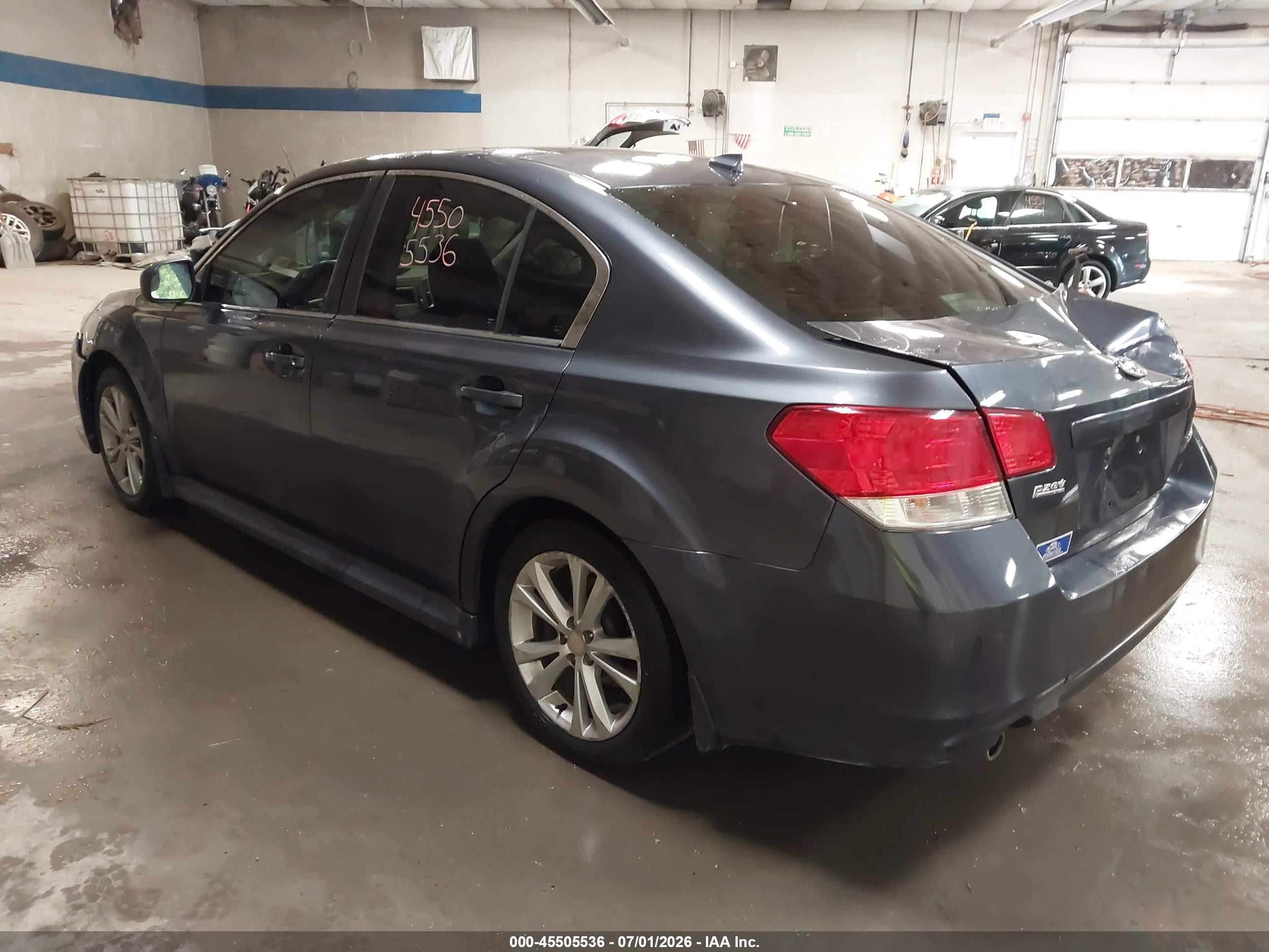 2014 Subaru Legacy 2.5i Premium Gray vin: 4S3BMBC69E3004207
