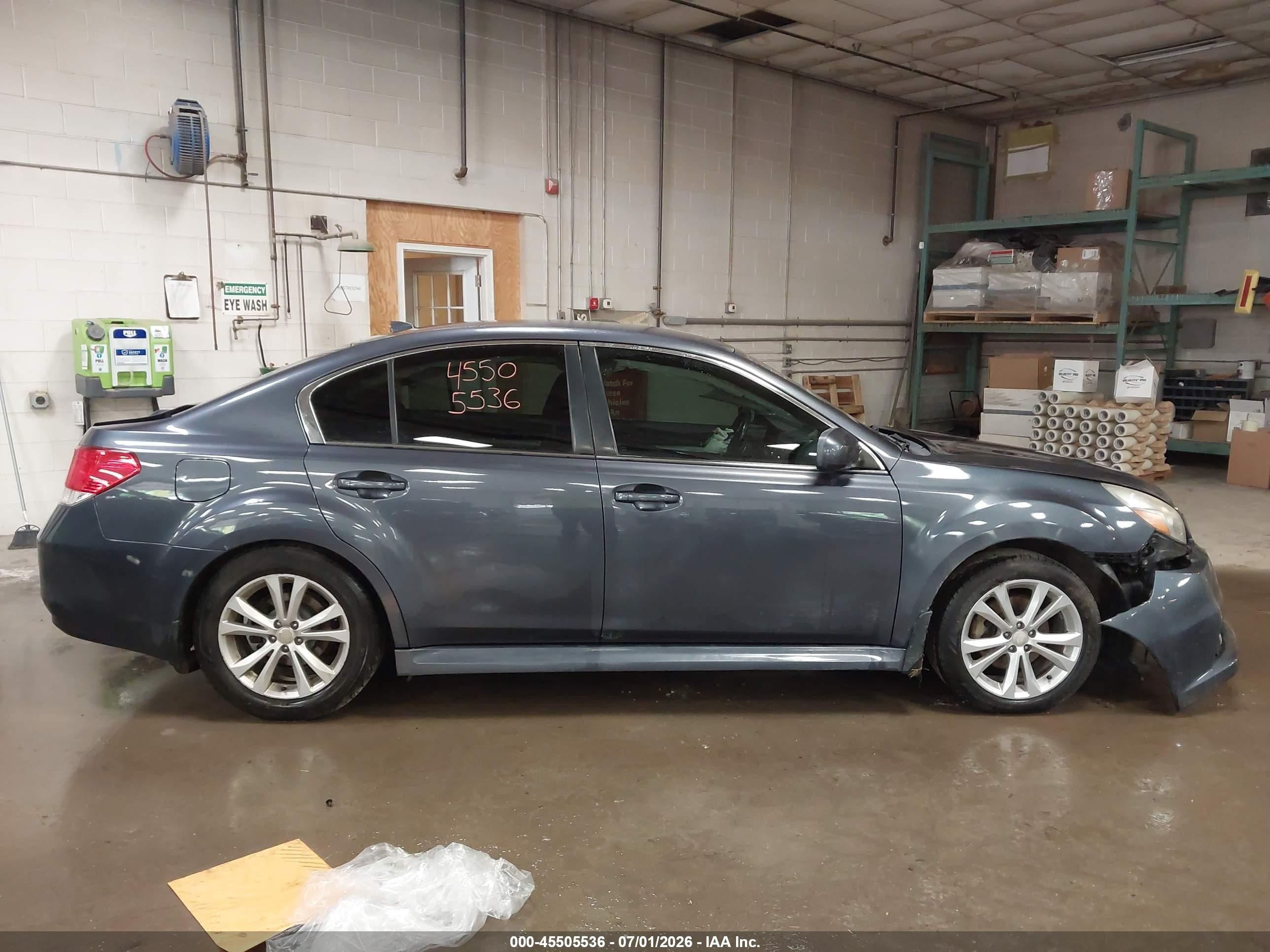 2014 Subaru Legacy 2.5i Premium Gray vin: 4S3BMBC69E3004207