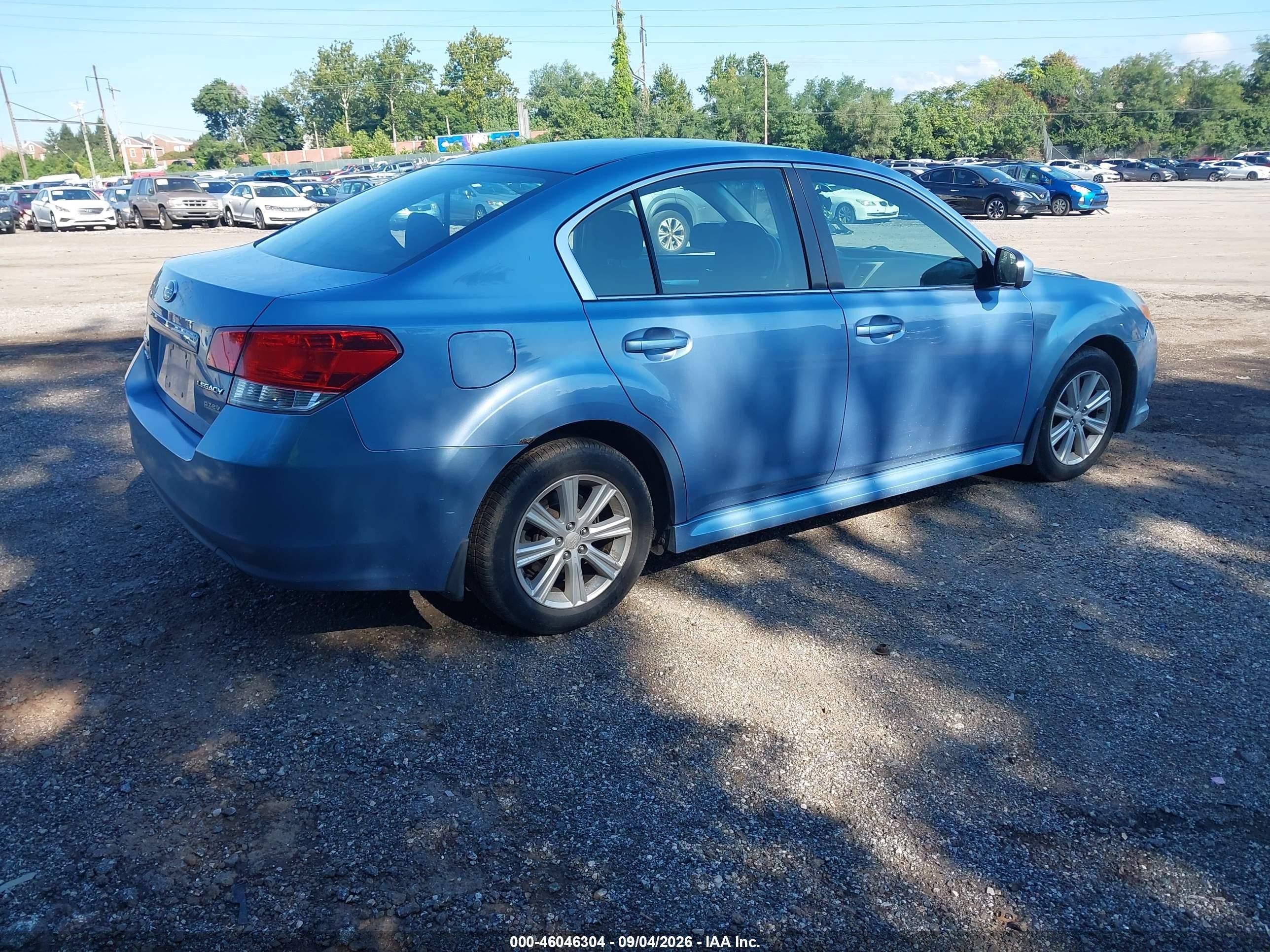 2010 Subaru Legacy 2.5i Premium Blue vin: 4S3BMBC6XA3242240