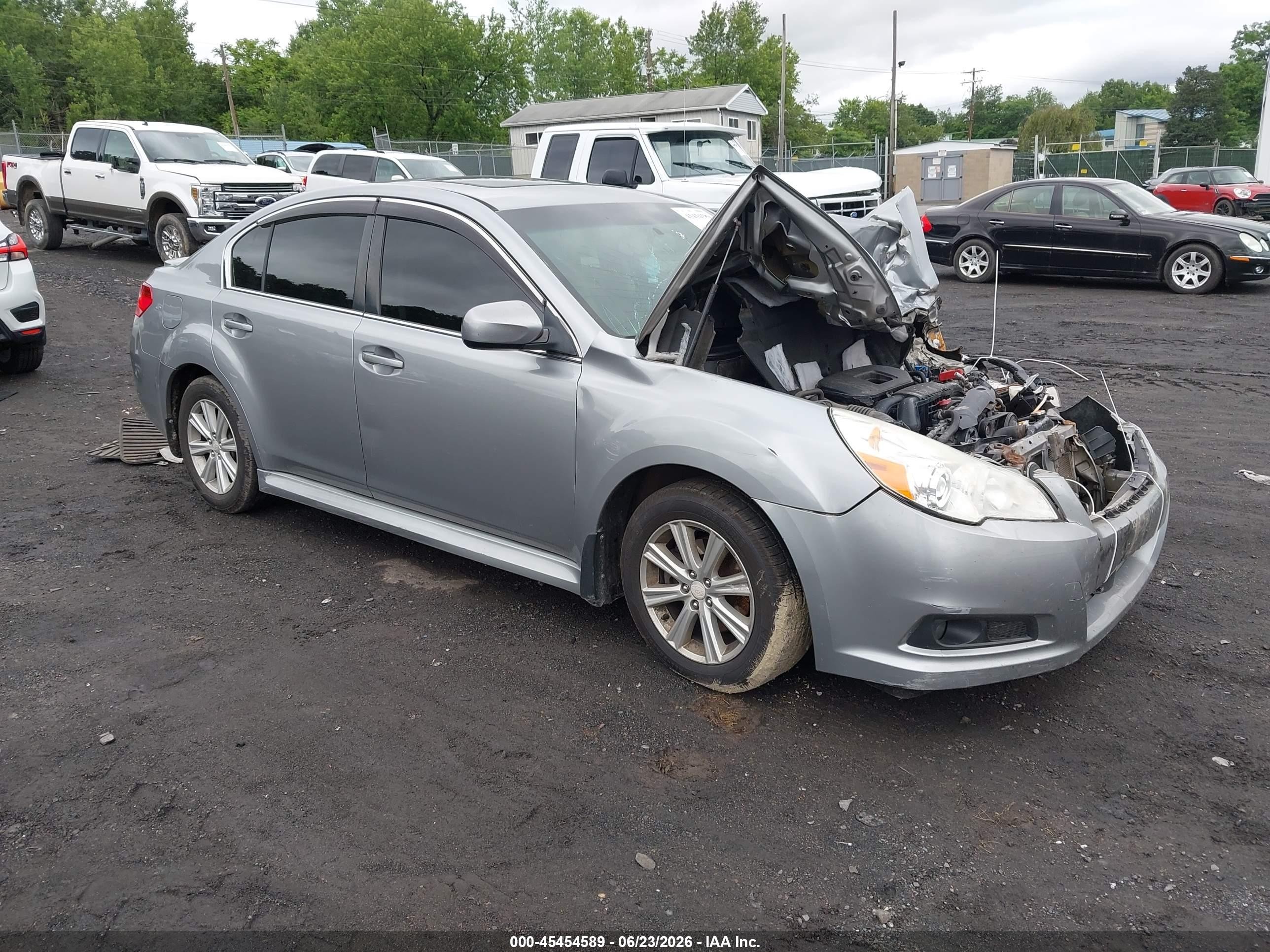 2010 Subaru Legacy 2.5i Premium Silver vin: 4S3BMBC6XA3246918