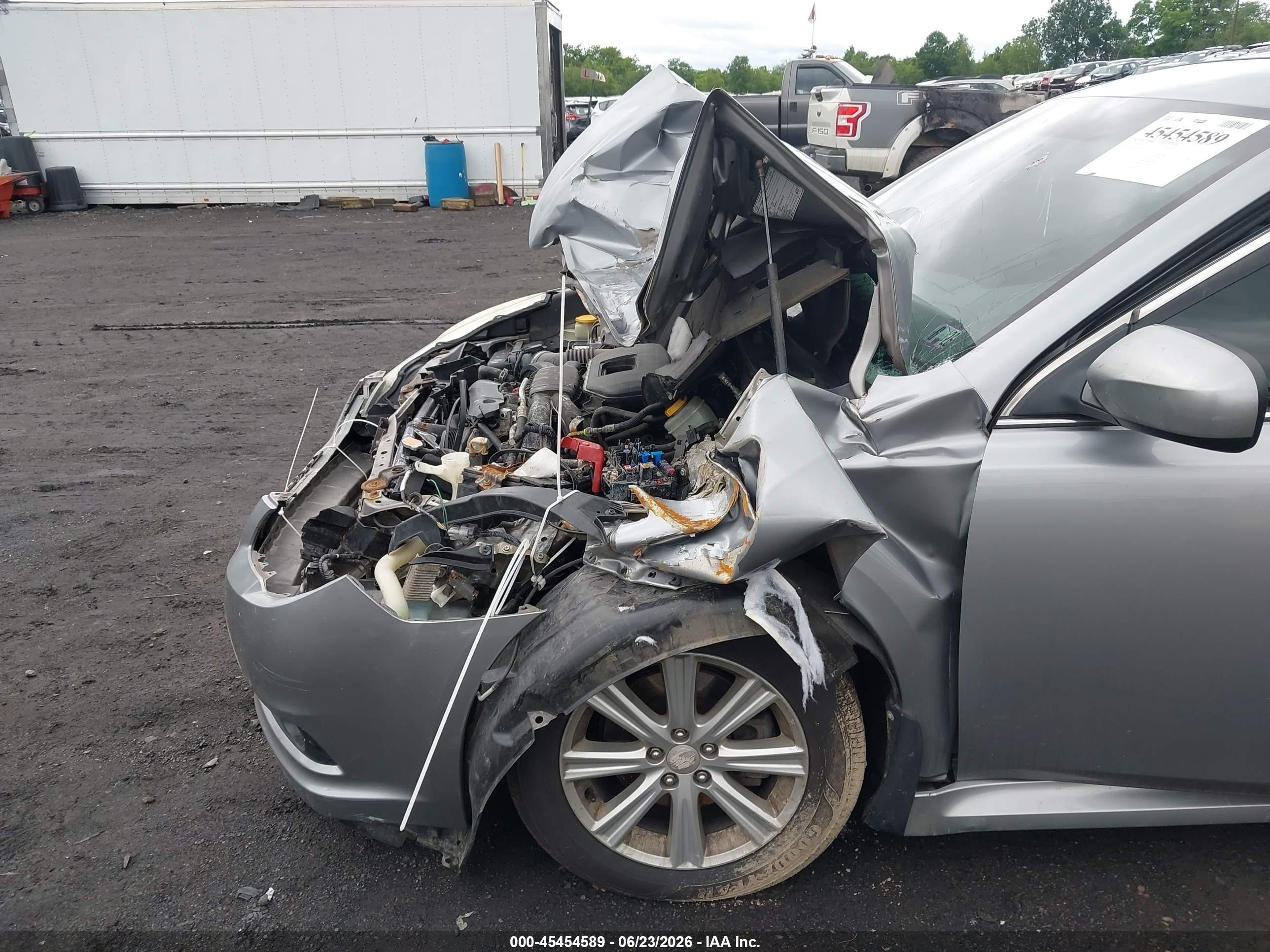 2010 Subaru Legacy 2.5i Premium Silver vin: 4S3BMBC6XA3246918