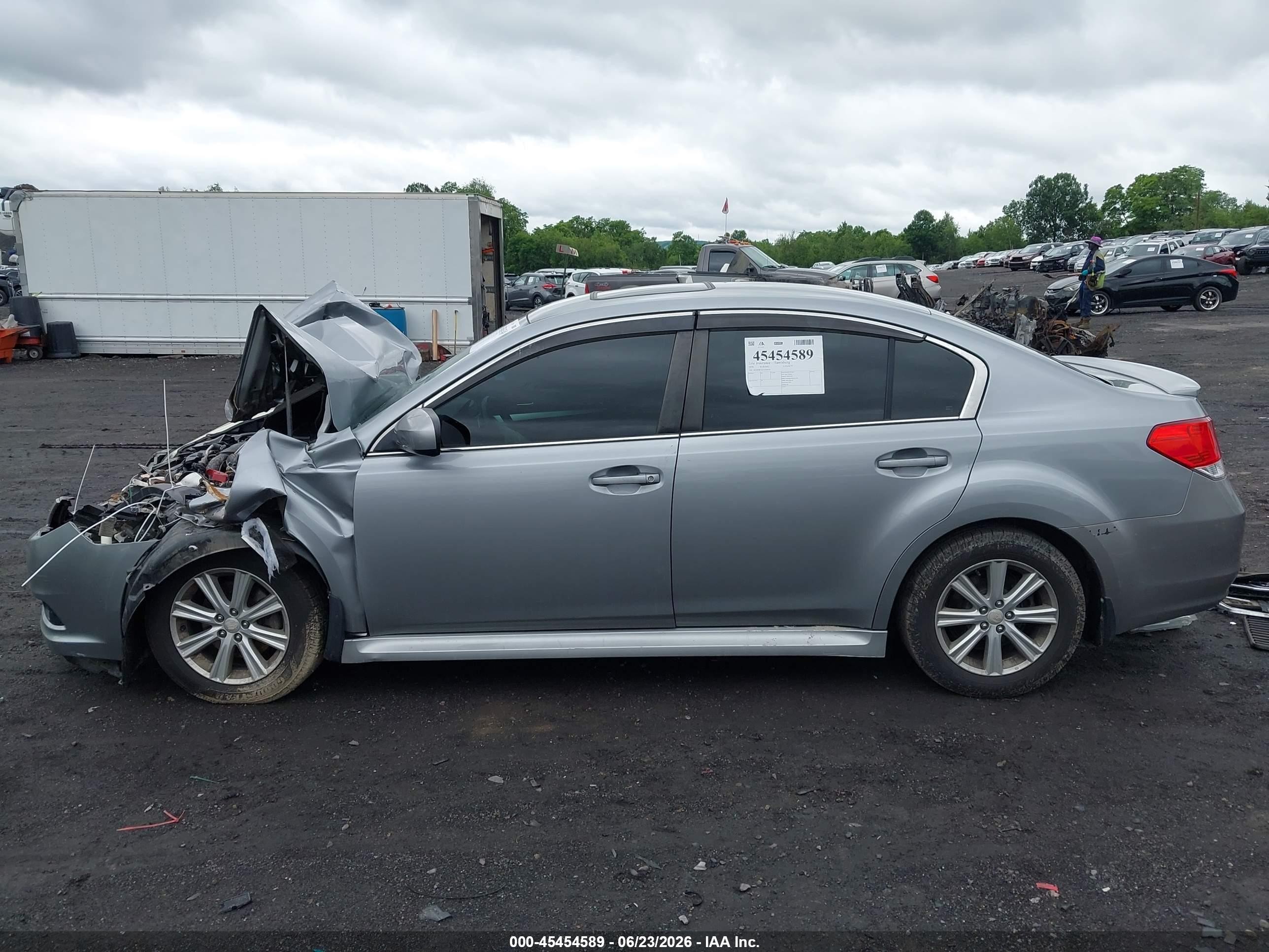 2010 Subaru Legacy 2.5i Premium Silver vin: 4S3BMBC6XA3246918