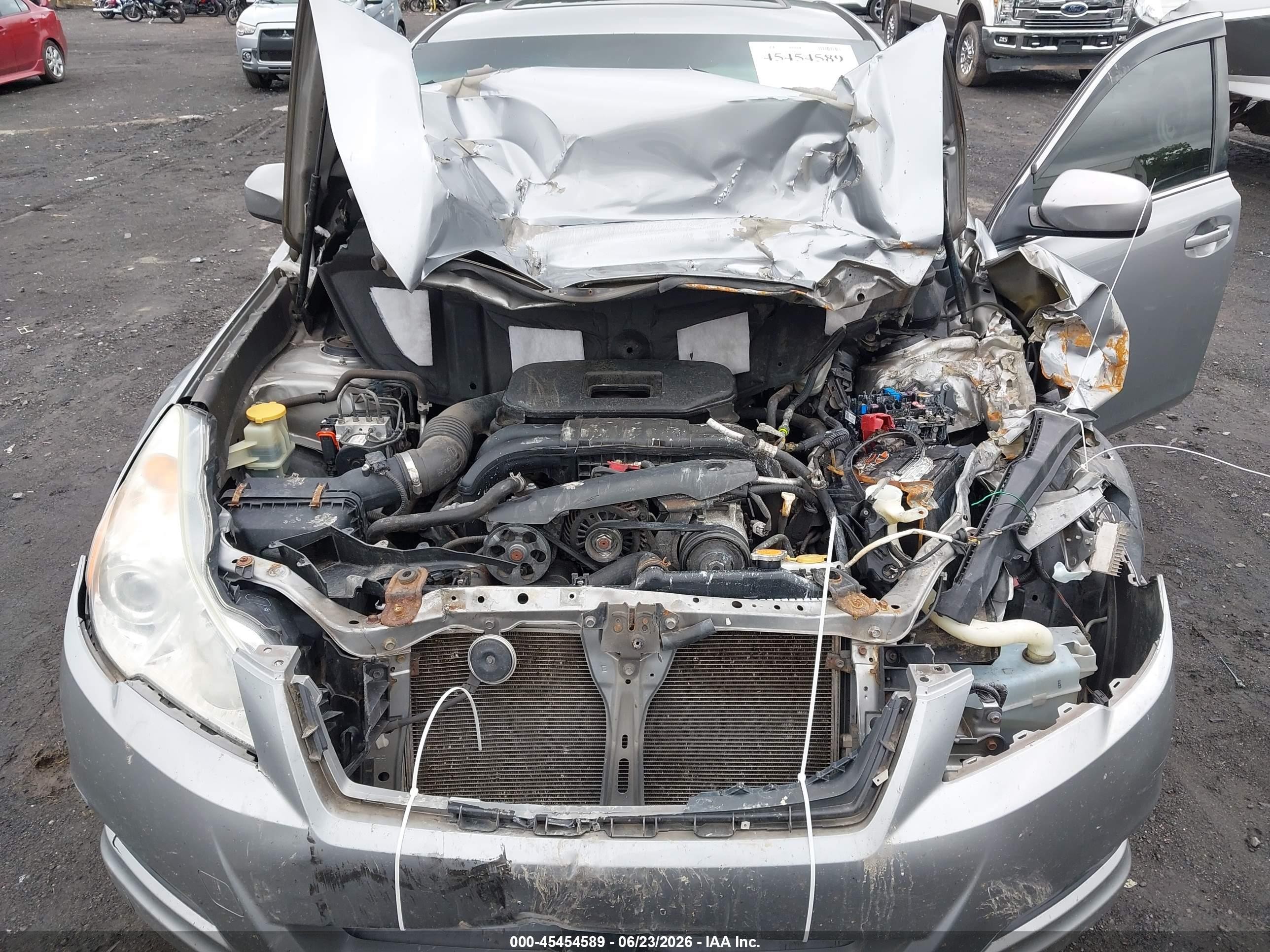 2010 Subaru Legacy 2.5i Premium Silver vin: 4S3BMBC6XA3246918
