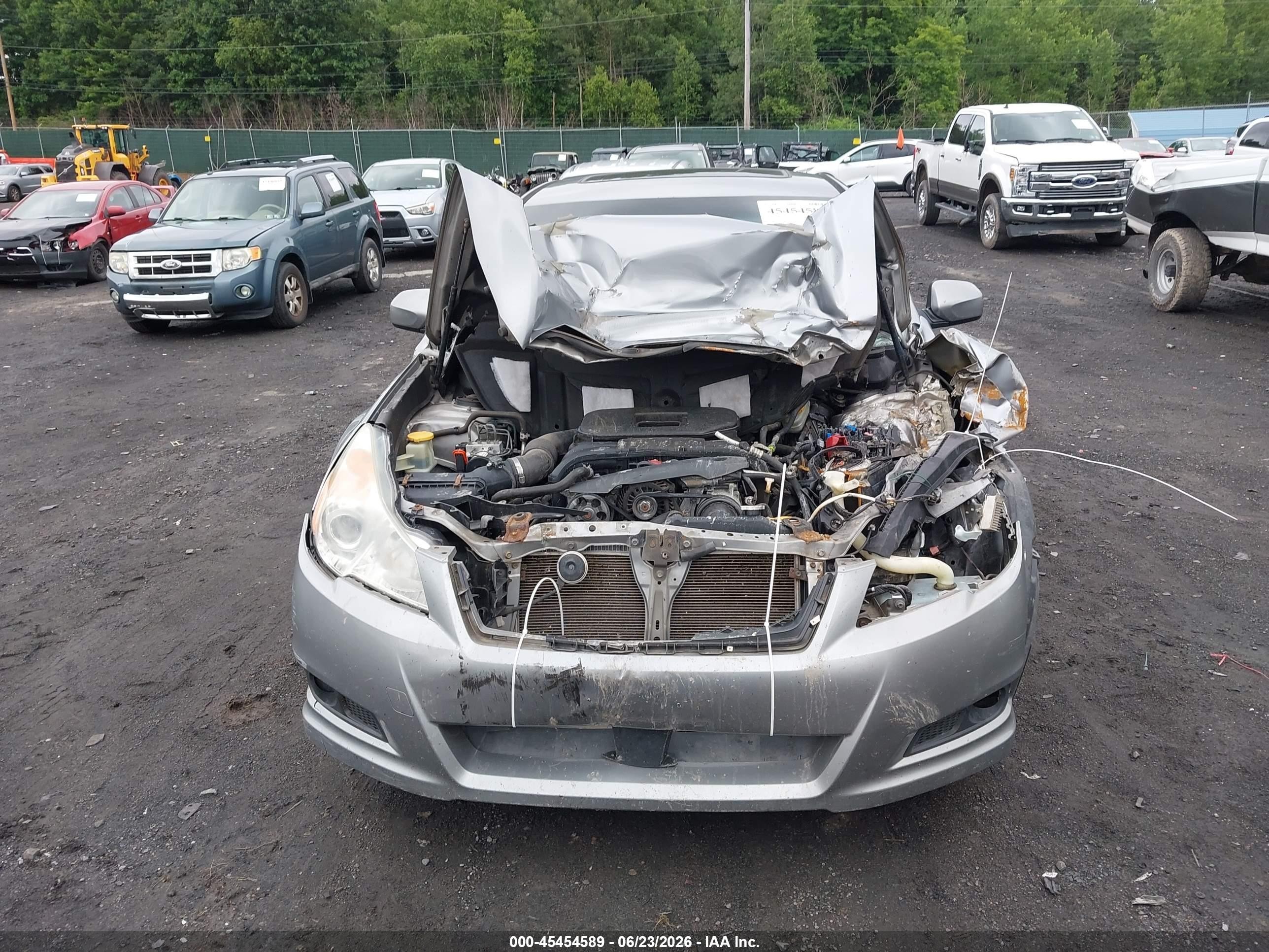2010 Subaru Legacy 2.5i Premium Silver vin: 4S3BMBC6XA3246918