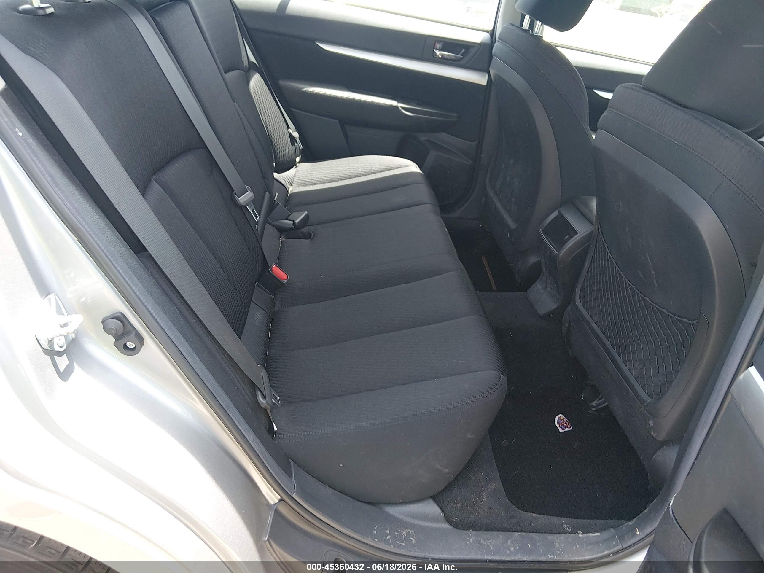 2011 Subaru Legacy 2.5i Premium Silver vin: 4S3BMBC6XB3242207