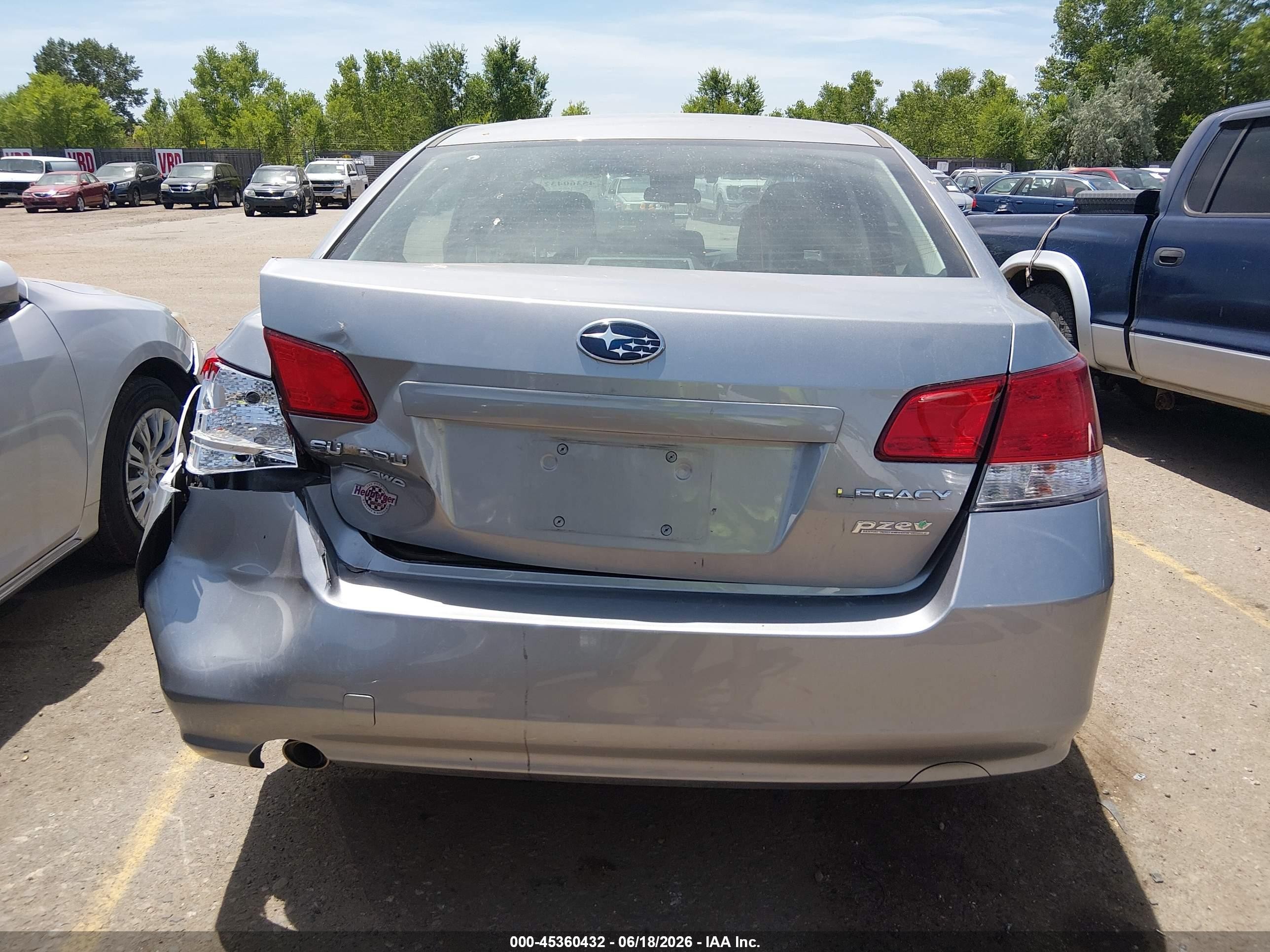 2011 Subaru Legacy 2.5i Premium Silver vin: 4S3BMBC6XB3242207