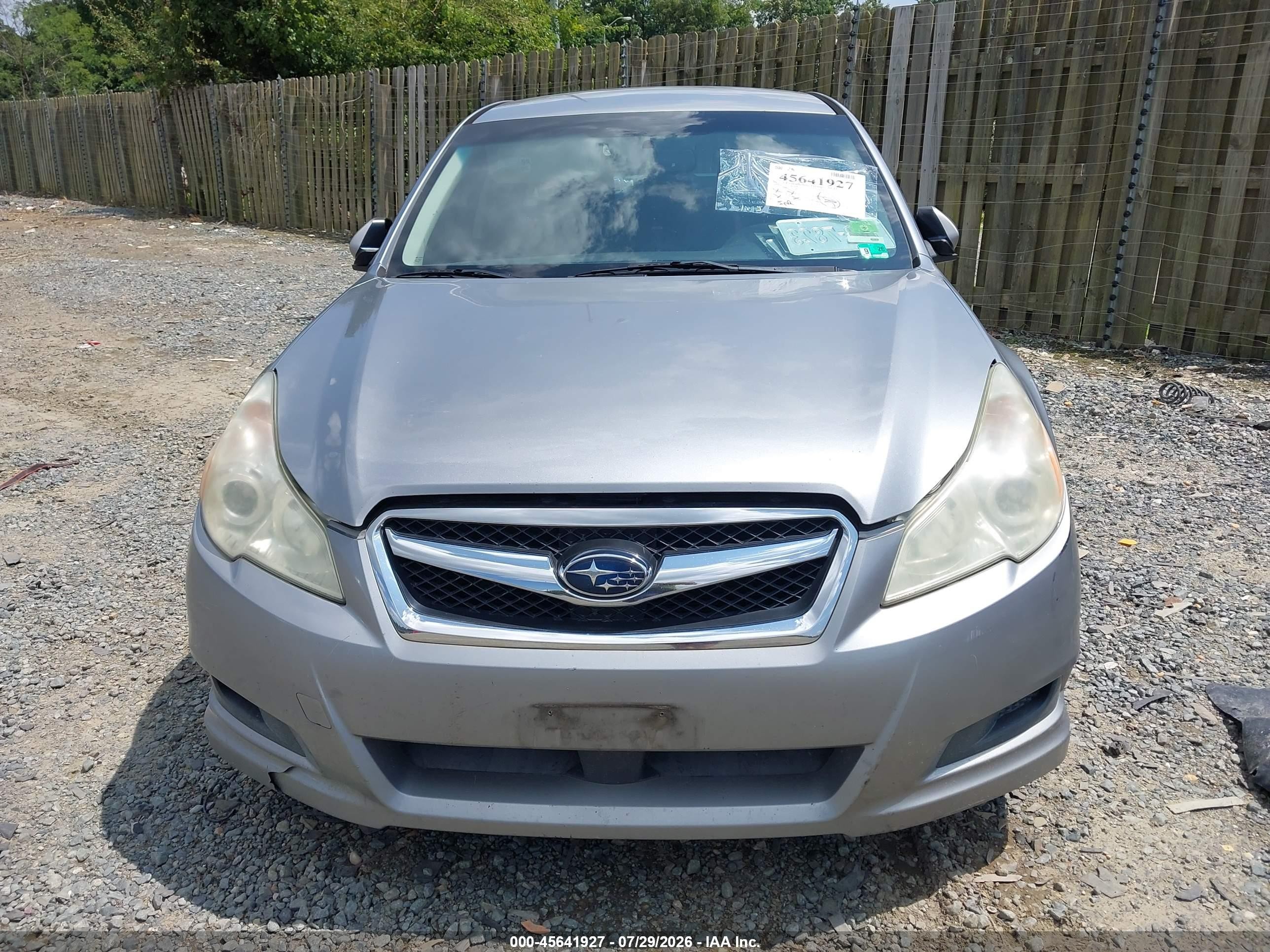 2011 Subaru Legacy 2.5i Premium Silver vin: 4S3BMBC6XB3250873