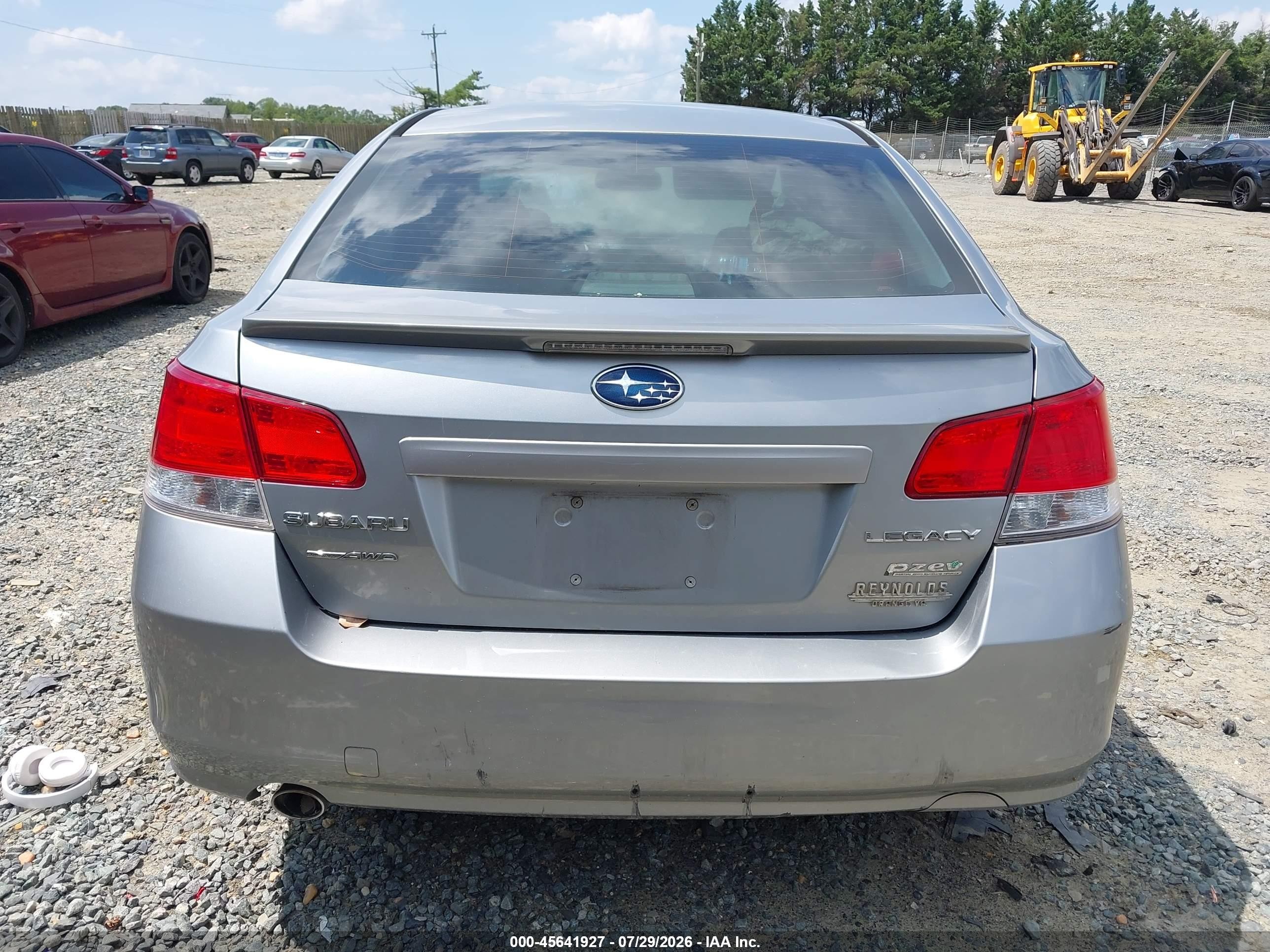2011 Subaru Legacy 2.5i Premium Silver vin: 4S3BMBC6XB3250873