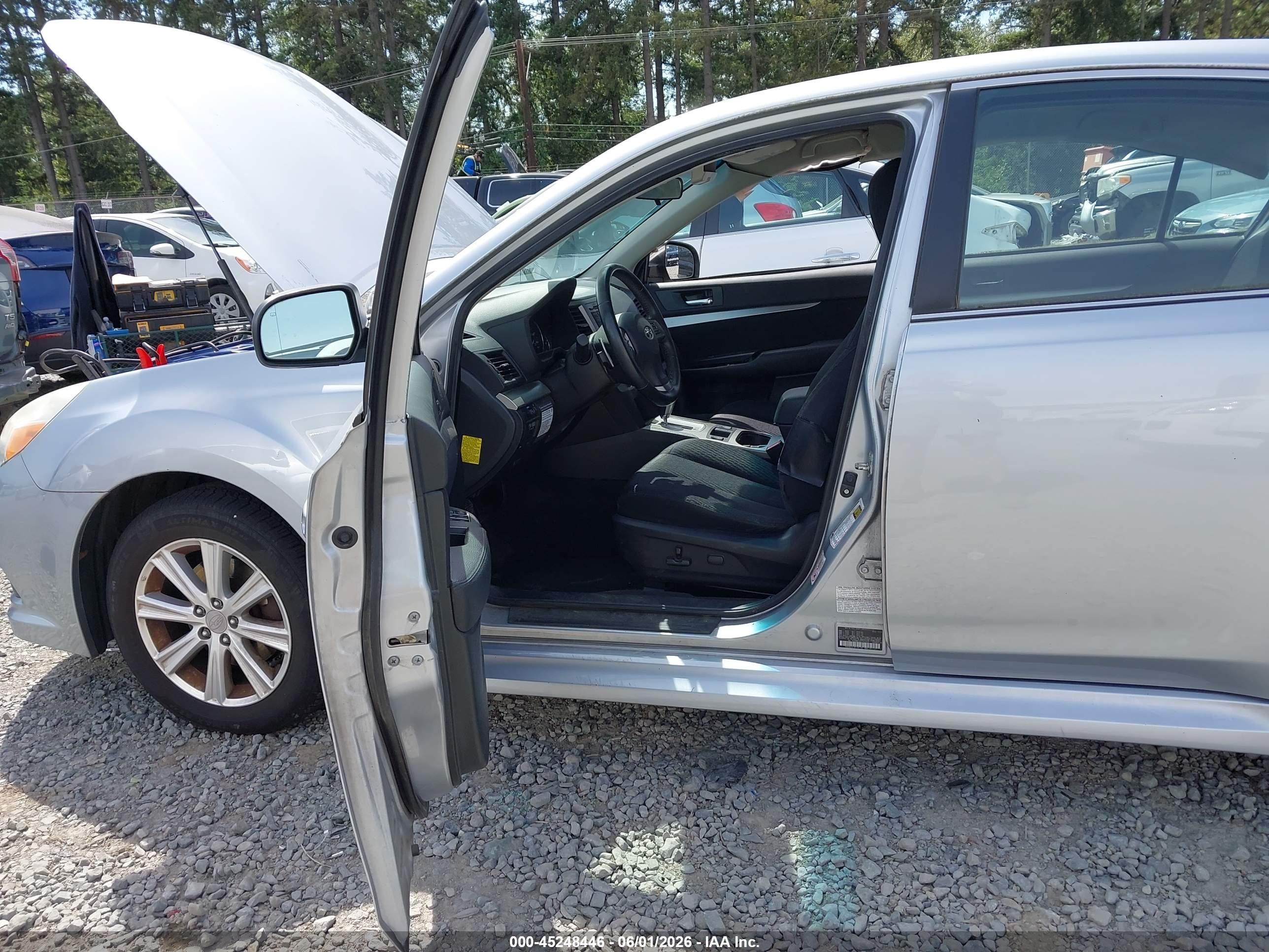 2012 Subaru Legacy 2.5i Premium Silver vin: 4S3BMBC6XC3013723