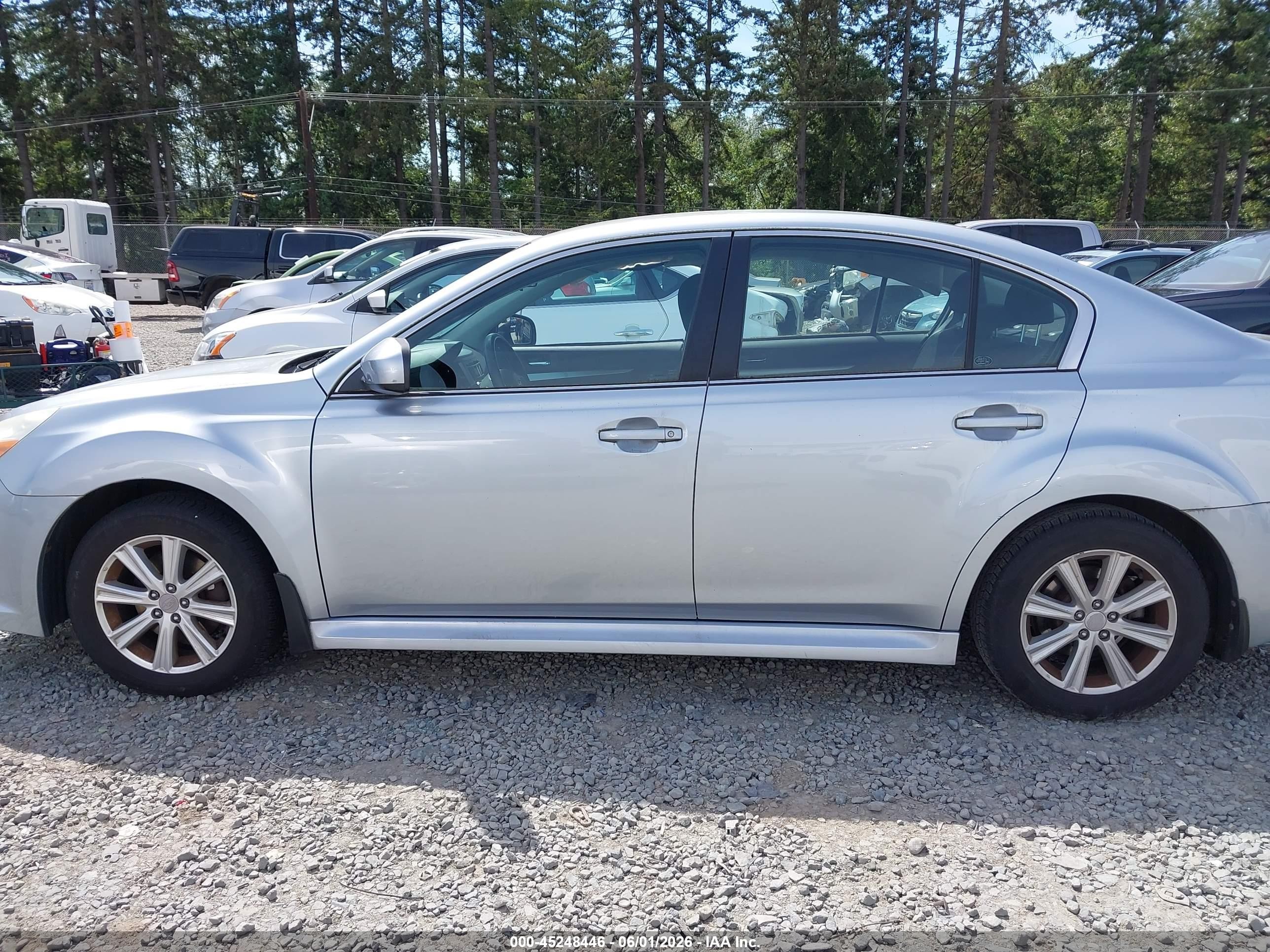 2012 Subaru Legacy 2.5i Premium Silver vin: 4S3BMBC6XC3013723