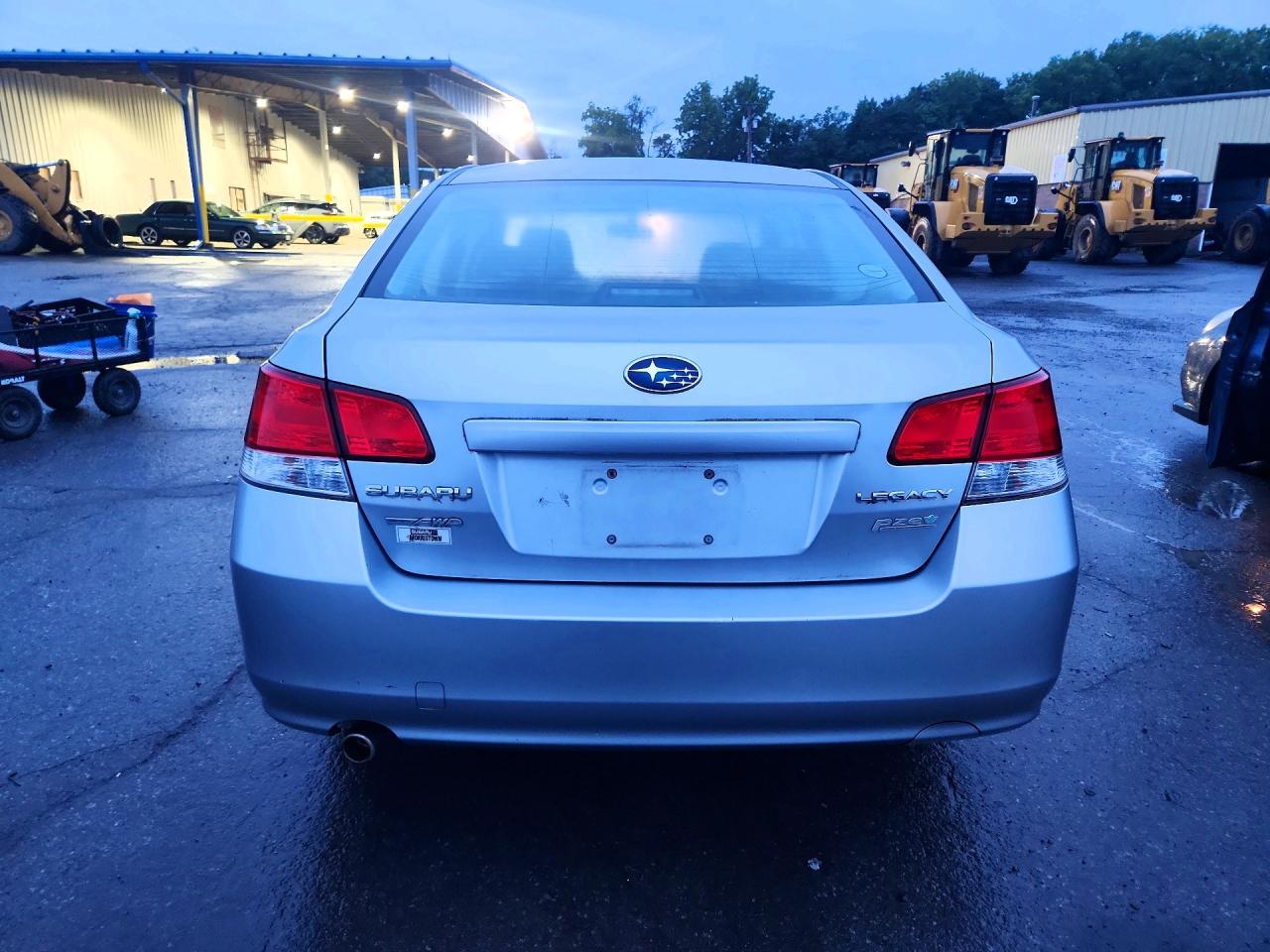 2012 Subaru Legacy 2.5i Premium Silver vin: 4S3BMBC6XC3034944