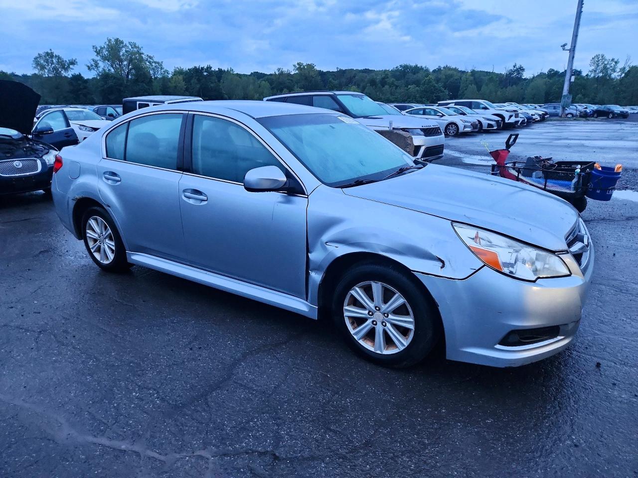 2012 Subaru Legacy 2.5i Premium Silver vin: 4S3BMBC6XC3034944