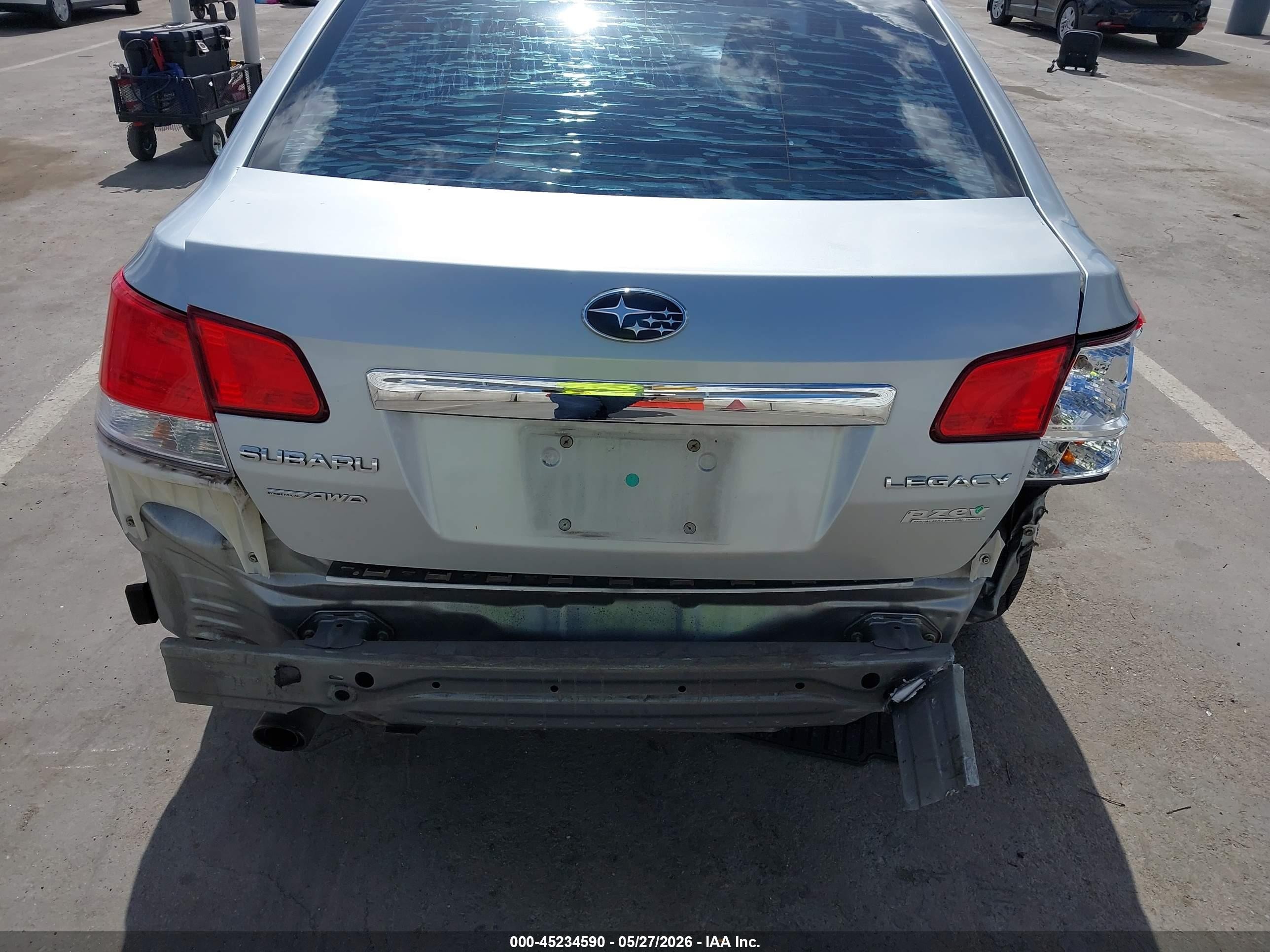 2013 Subaru Legacy 2.5i Premium Silver vin: 4S3BMBC6XD3005719