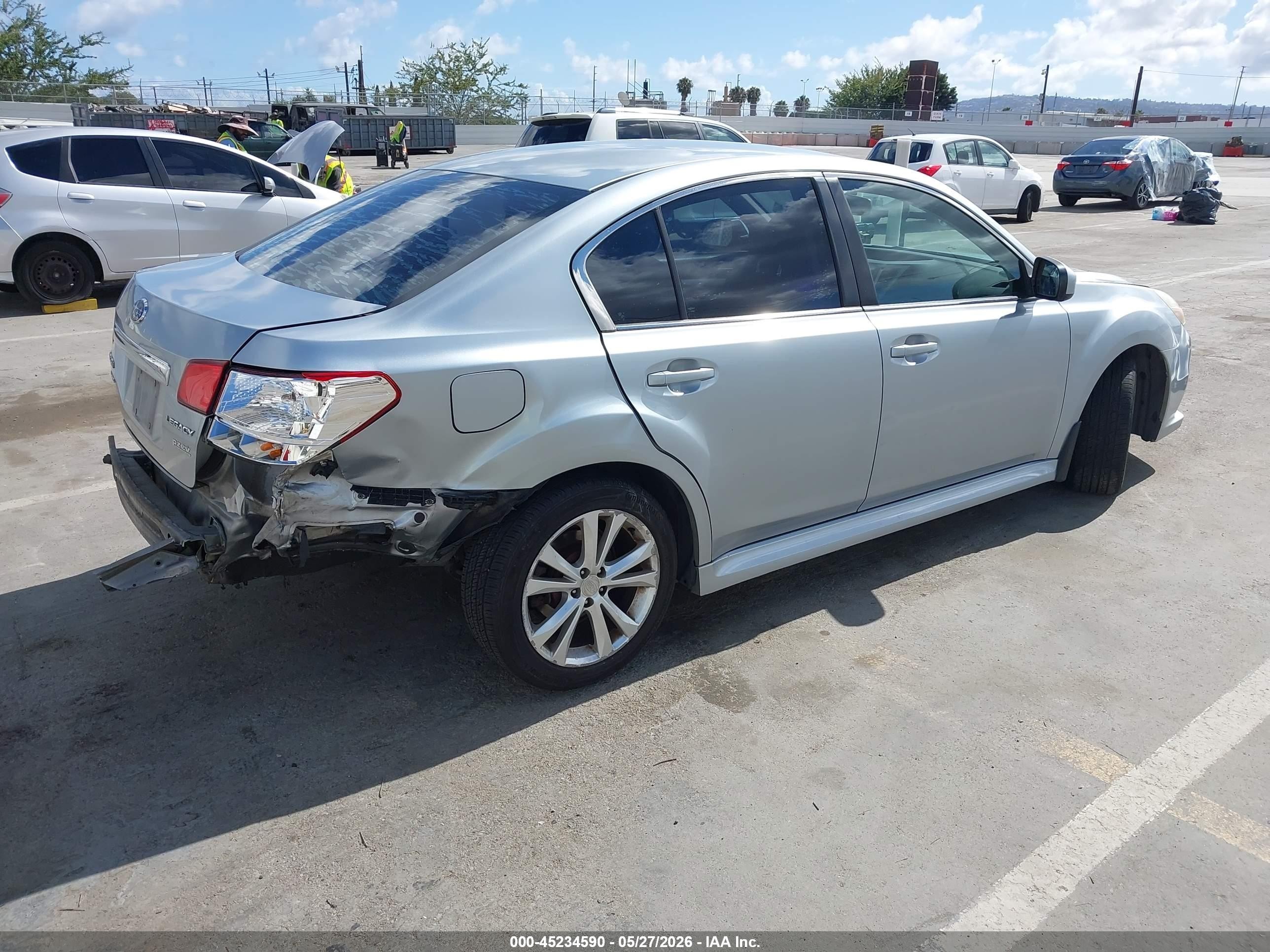 2013 Subaru Legacy 2.5i Premium Silver vin: 4S3BMBC6XD3005719