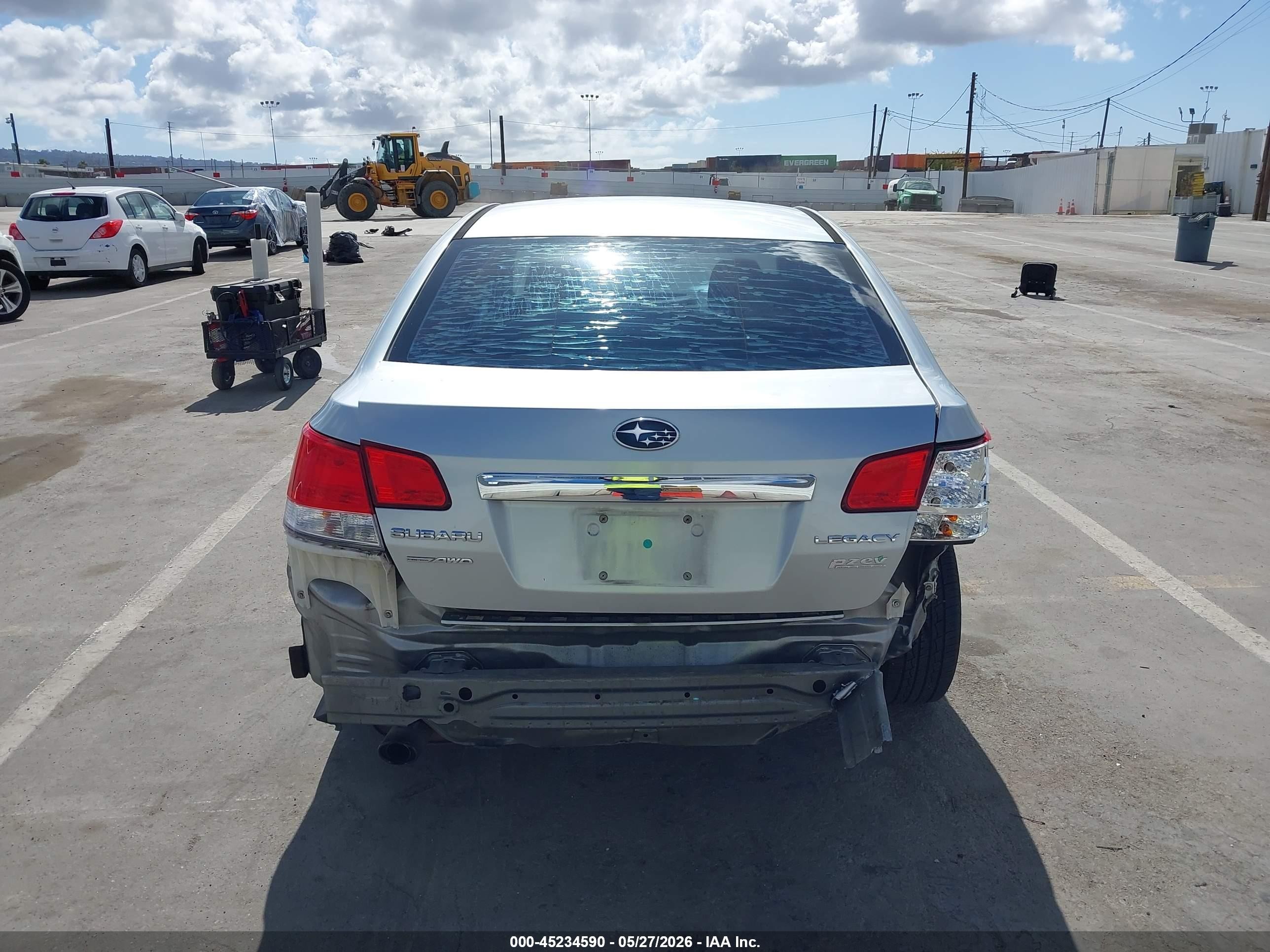 2013 Subaru Legacy 2.5i Premium Silver vin: 4S3BMBC6XD3005719