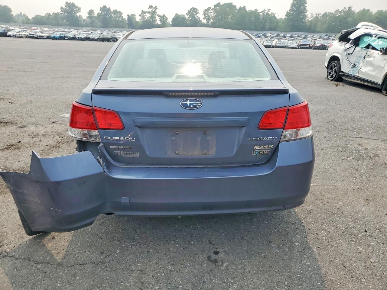 2013 Subaru Legacy 2.5i Premium Blue vin: 4S3BMBC6XD3013528