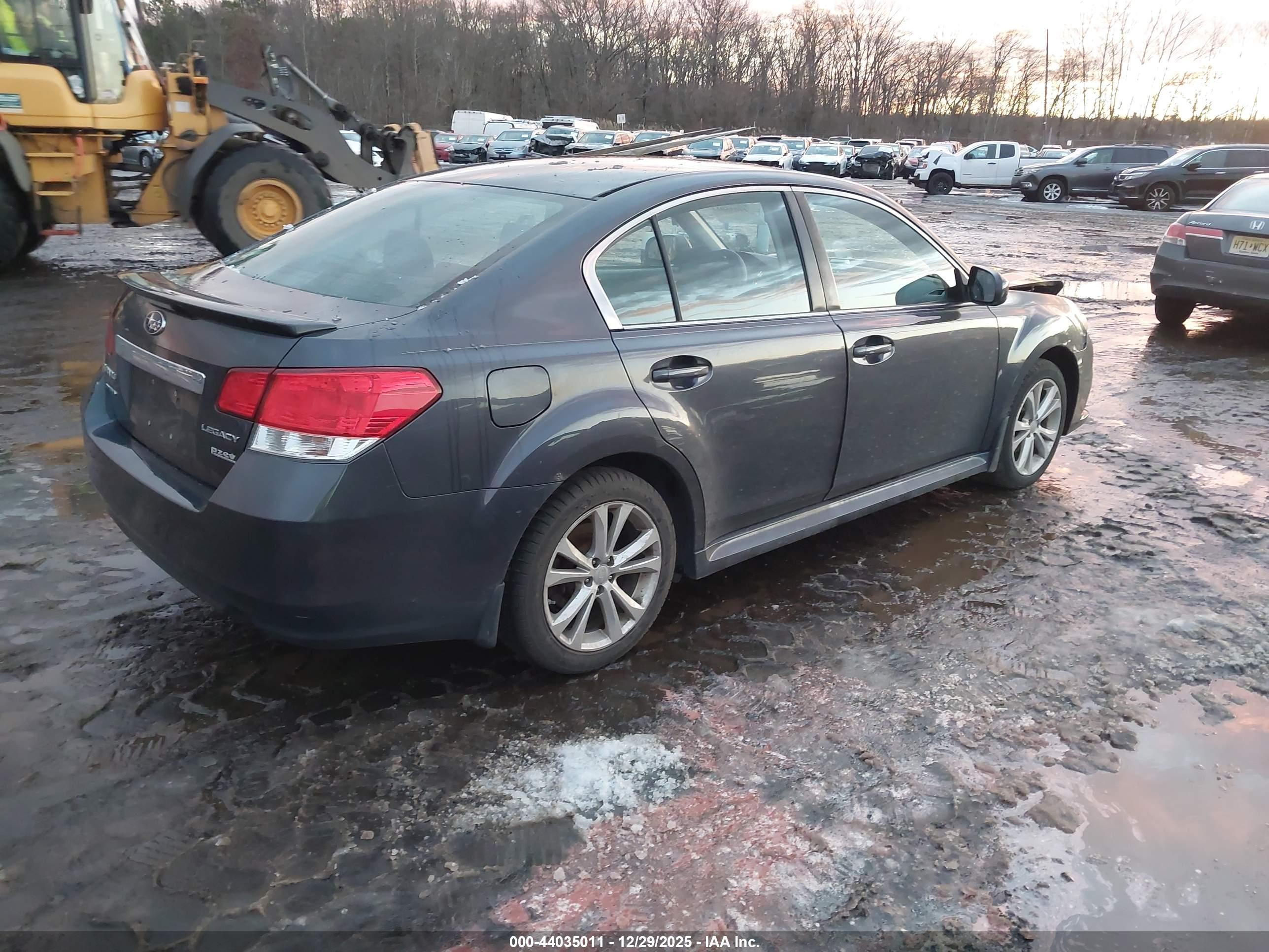 2013 Subaru Legacy 2.5i Premium Серый vin: 4S3BMBC6XD3021449