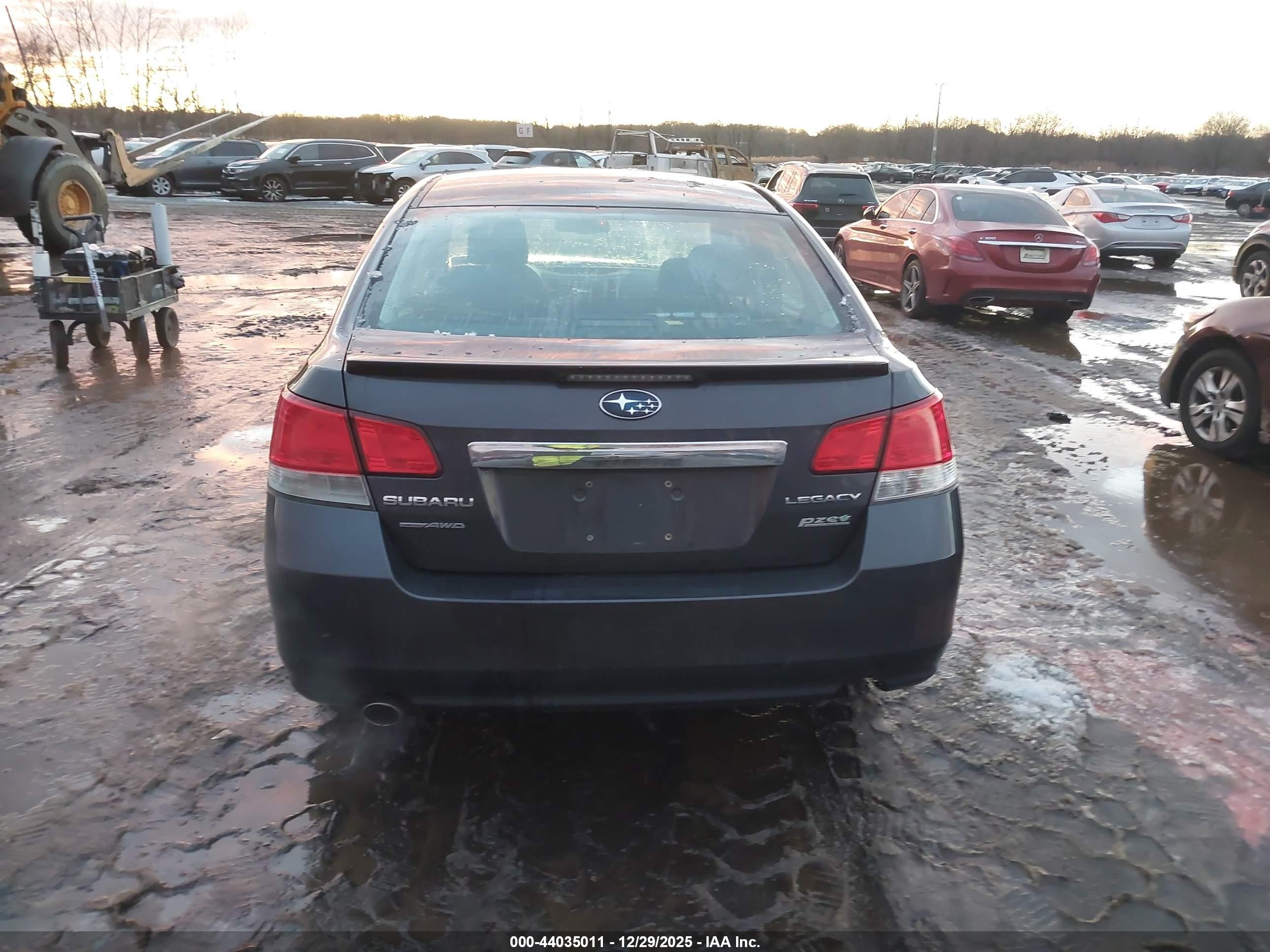 2013 Subaru Legacy 2.5i Premium Серый vin: 4S3BMBC6XD3021449