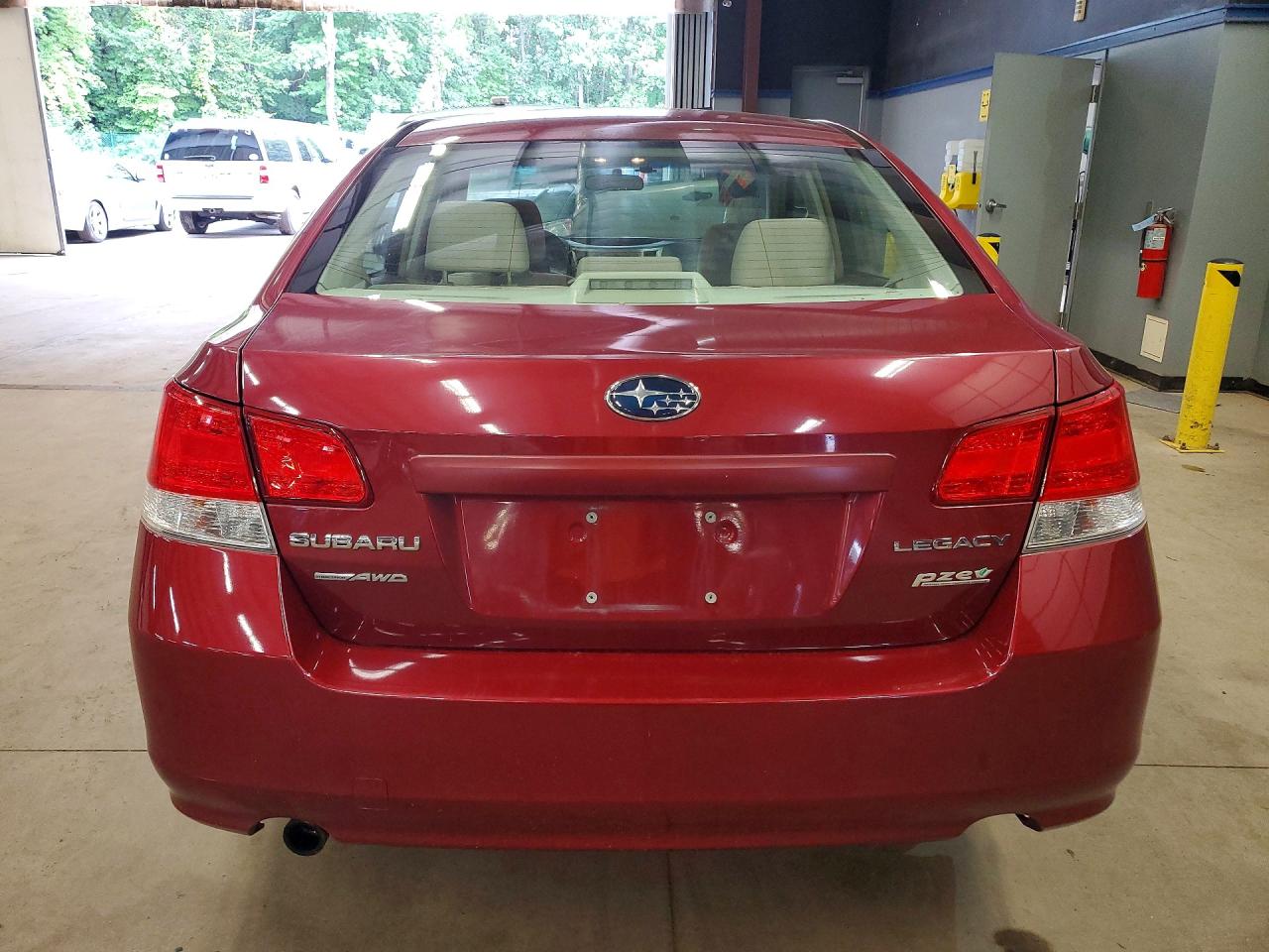 2013 Subaru Legacy 2.5i Premium Red vin: 4S3BMBC6XD3032032