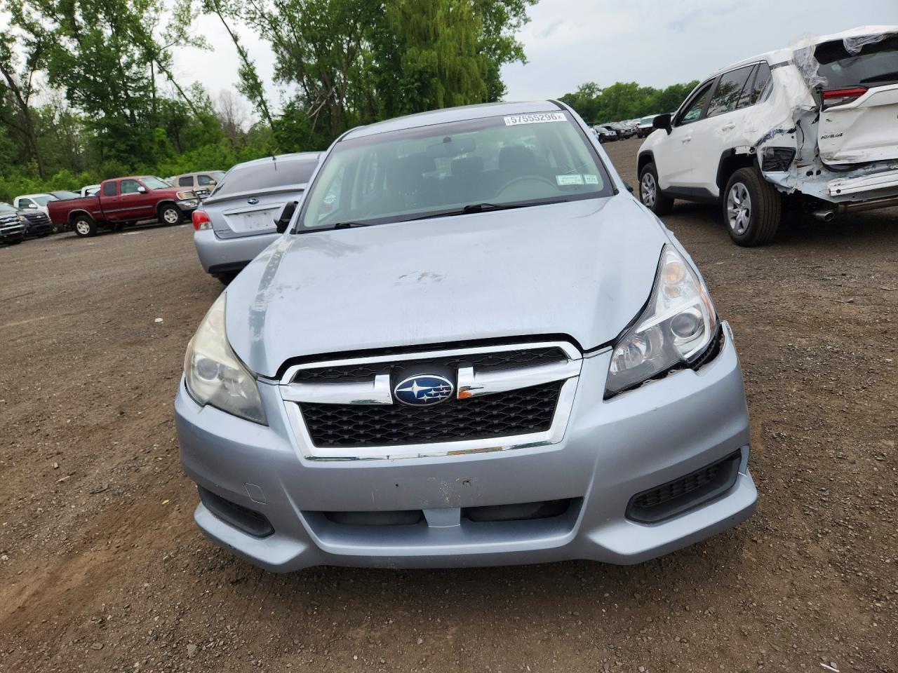 2013 Subaru Legacy 2.5i Premium Silver vin: 4S3BMBC6XD3039708