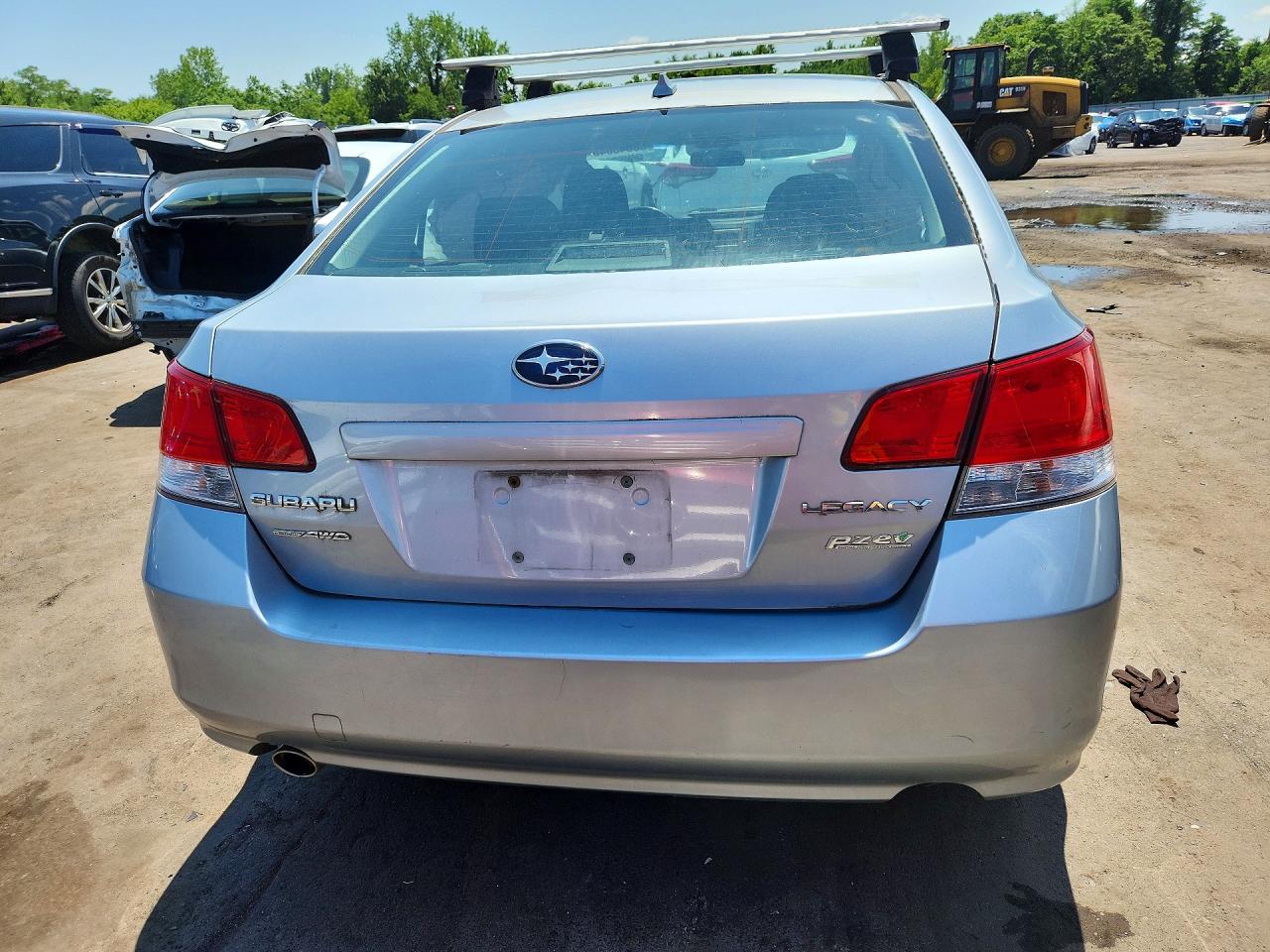 2014 Subaru Legacy 2.5i Premium Silver vin: 4S3BMBC6XE3002174