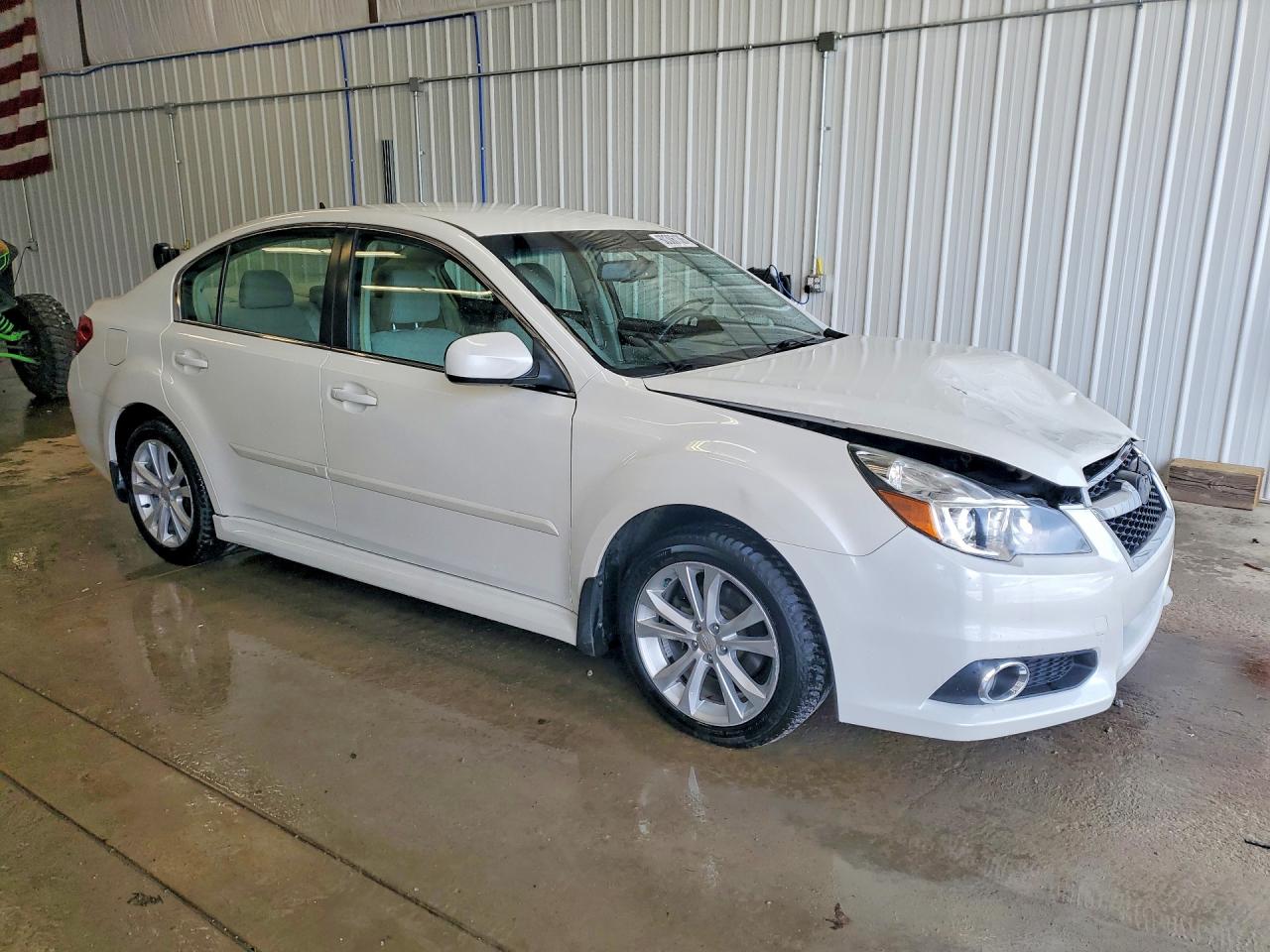 2014 Subaru Legacy 2.5i Premium White vin: 4S3BMBC6XE3024997
