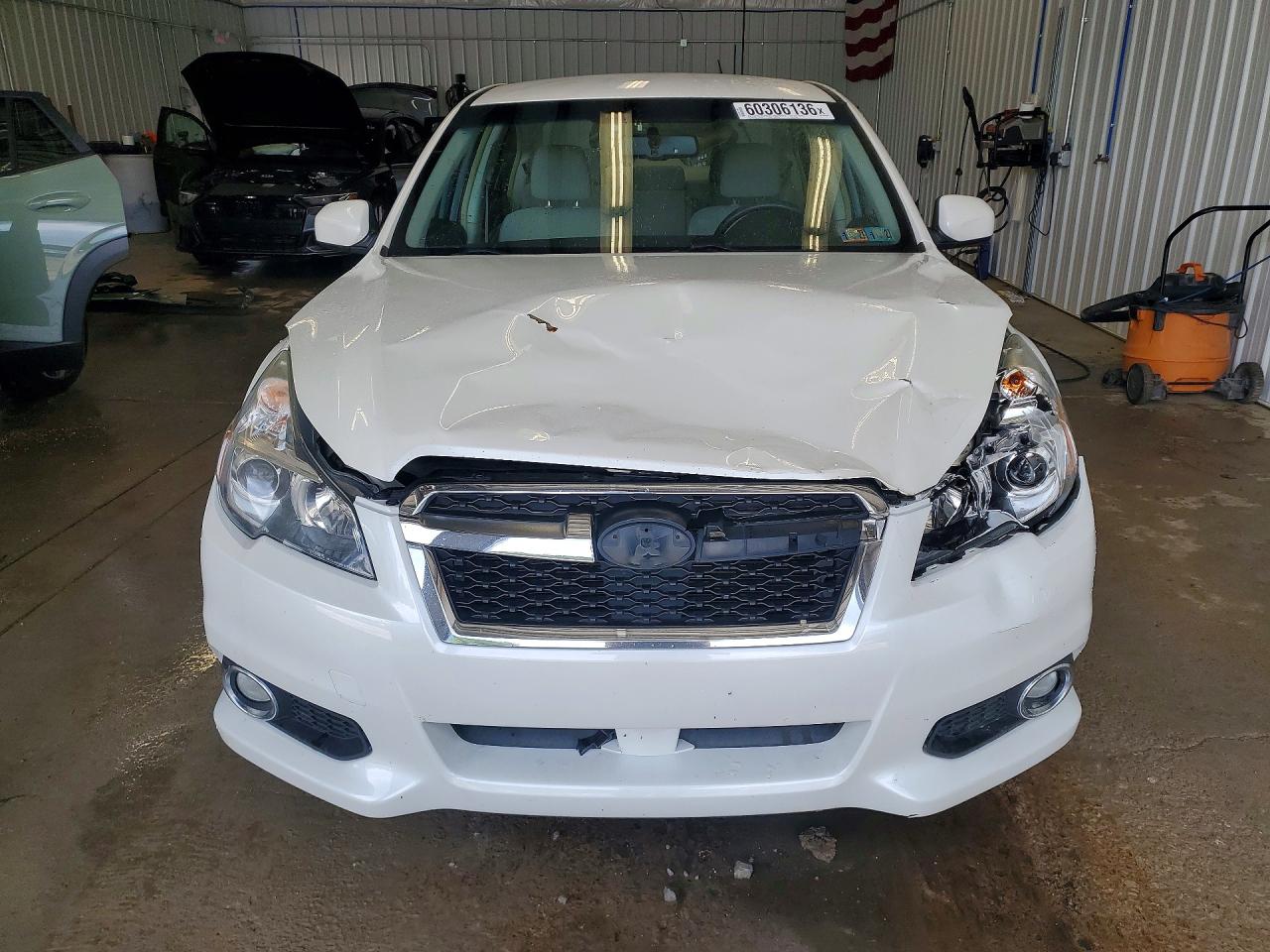 2014 Subaru Legacy 2.5i Premium White vin: 4S3BMBC6XE3024997
