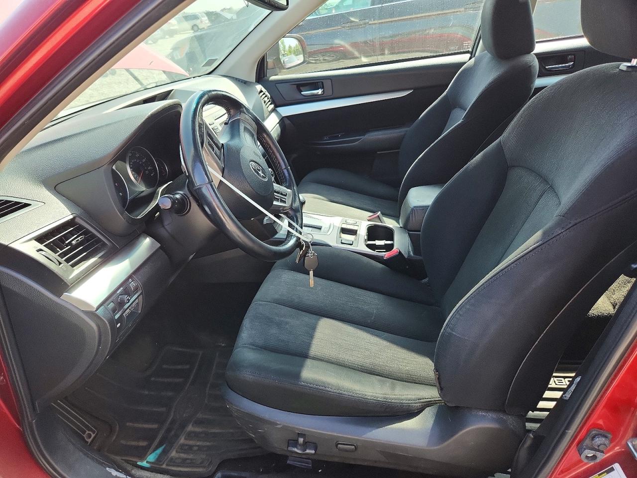2014 Subaru Legacy 2.5i Premium Красный vin: 4S3BMBD60E3004188