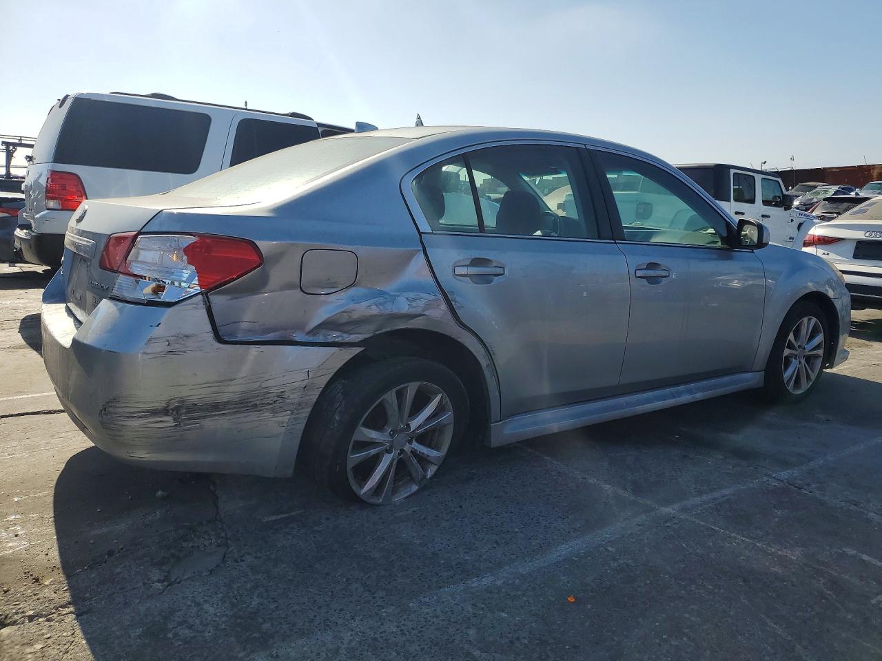 2014 Subaru Legacy Silver vin: 4S3BMBD61E3003535