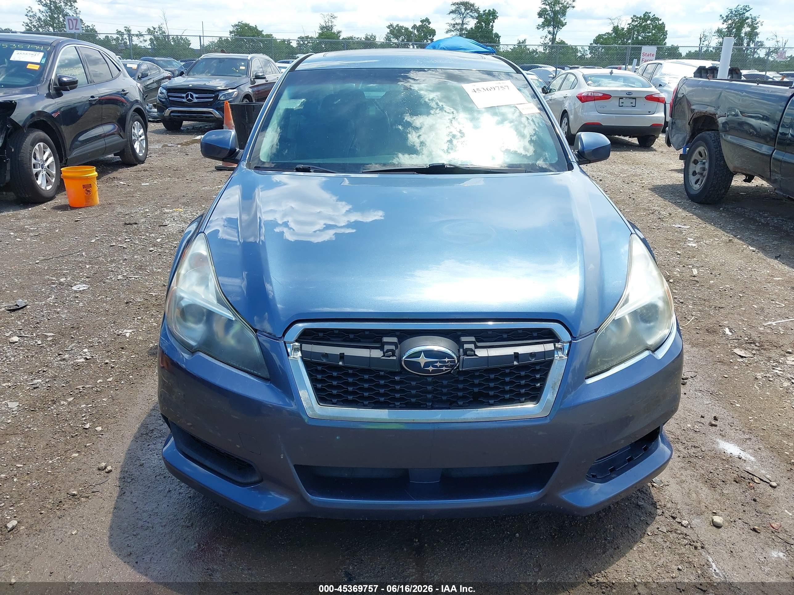 2014 Subaru Legacy 2.5i Premium Blue vin: 4S3BMBD62E3014088