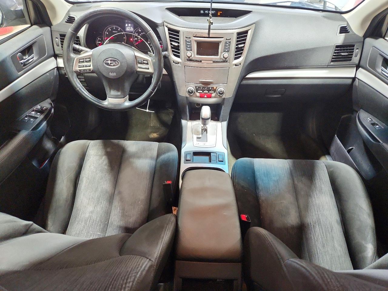 2014 Subaru Legacy 2.5i Premium Silver vin: 4S3BMBD67E3022333