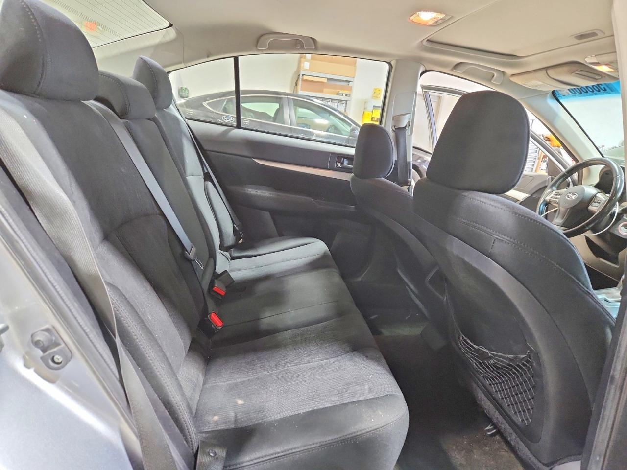 2014 Subaru Legacy 2.5i Premium Silver vin: 4S3BMBD67E3022333