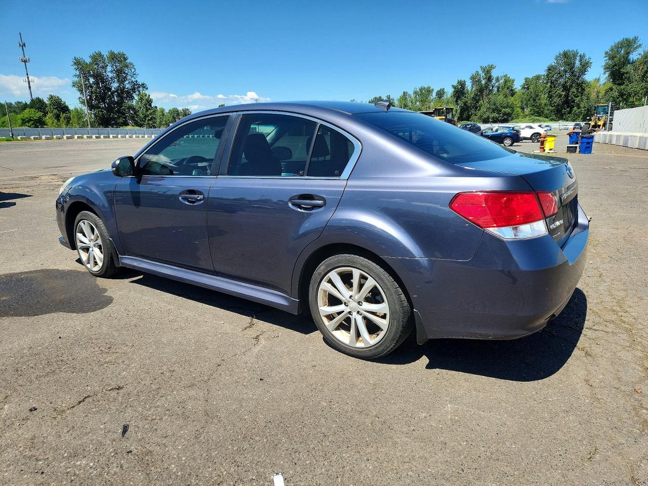 2014 Subaru Legacy 2.5i Premium Gray vin: 4S3BMBD69E3008210