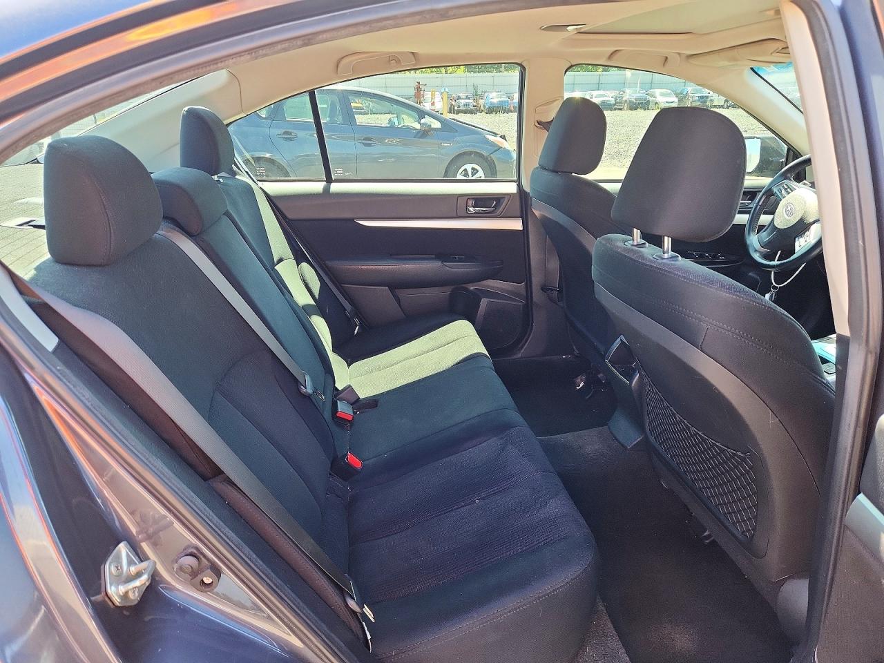 2014 Subaru Legacy 2.5i Premium Gray vin: 4S3BMBD69E3008210