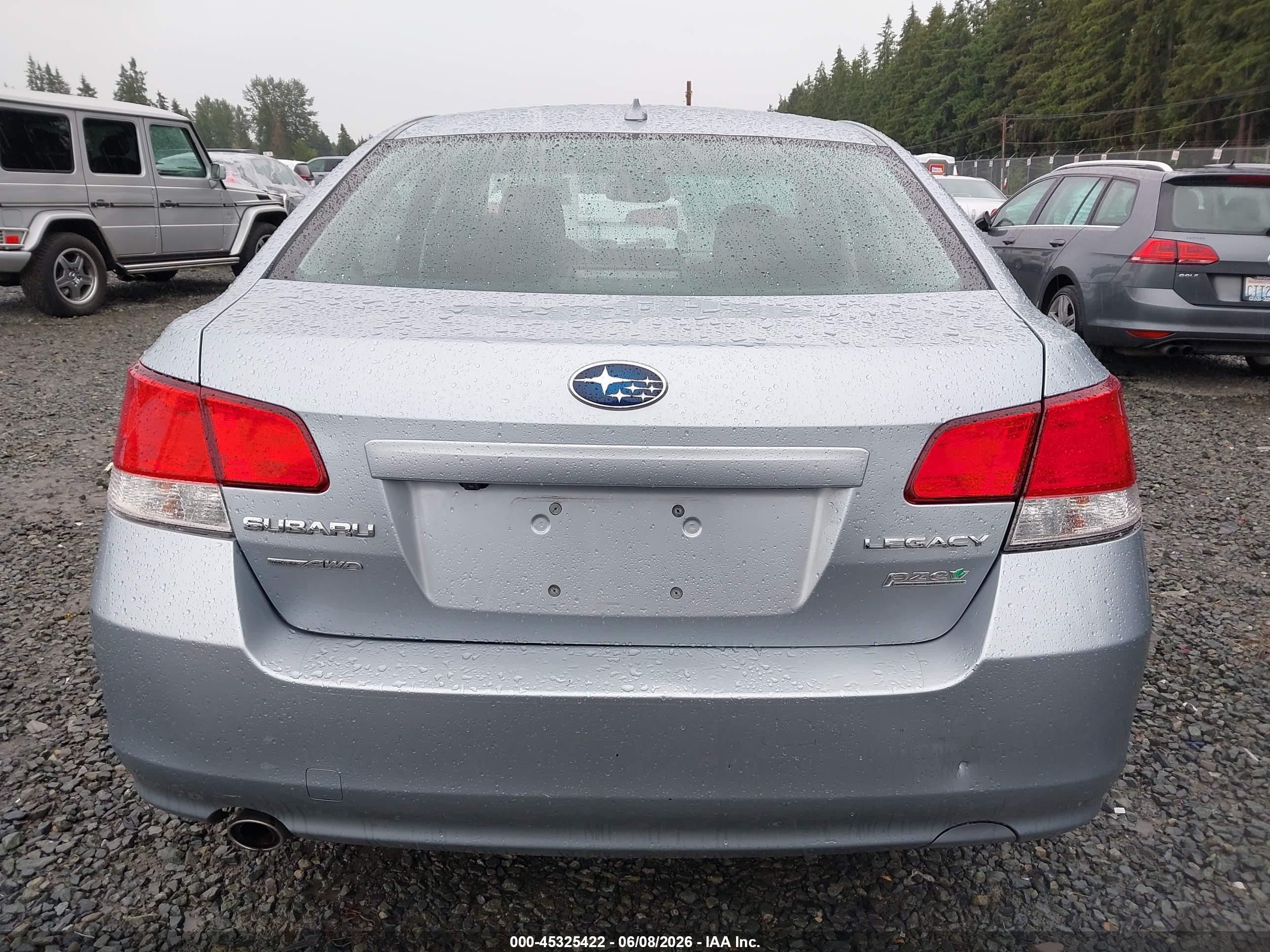 2014 Subaru Legacy 2.5i Premium Light Blue vin: 4S3BMBD69E3019806