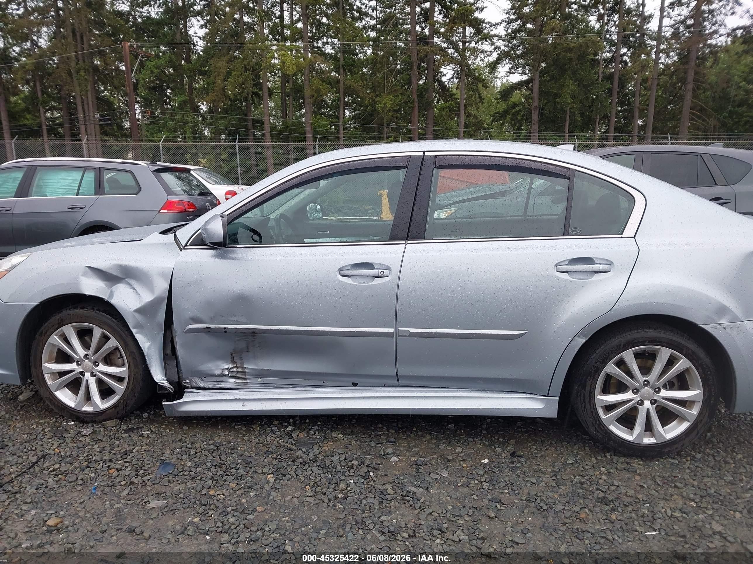 2014 Subaru Legacy 2.5i Premium Light Blue vin: 4S3BMBD69E3019806