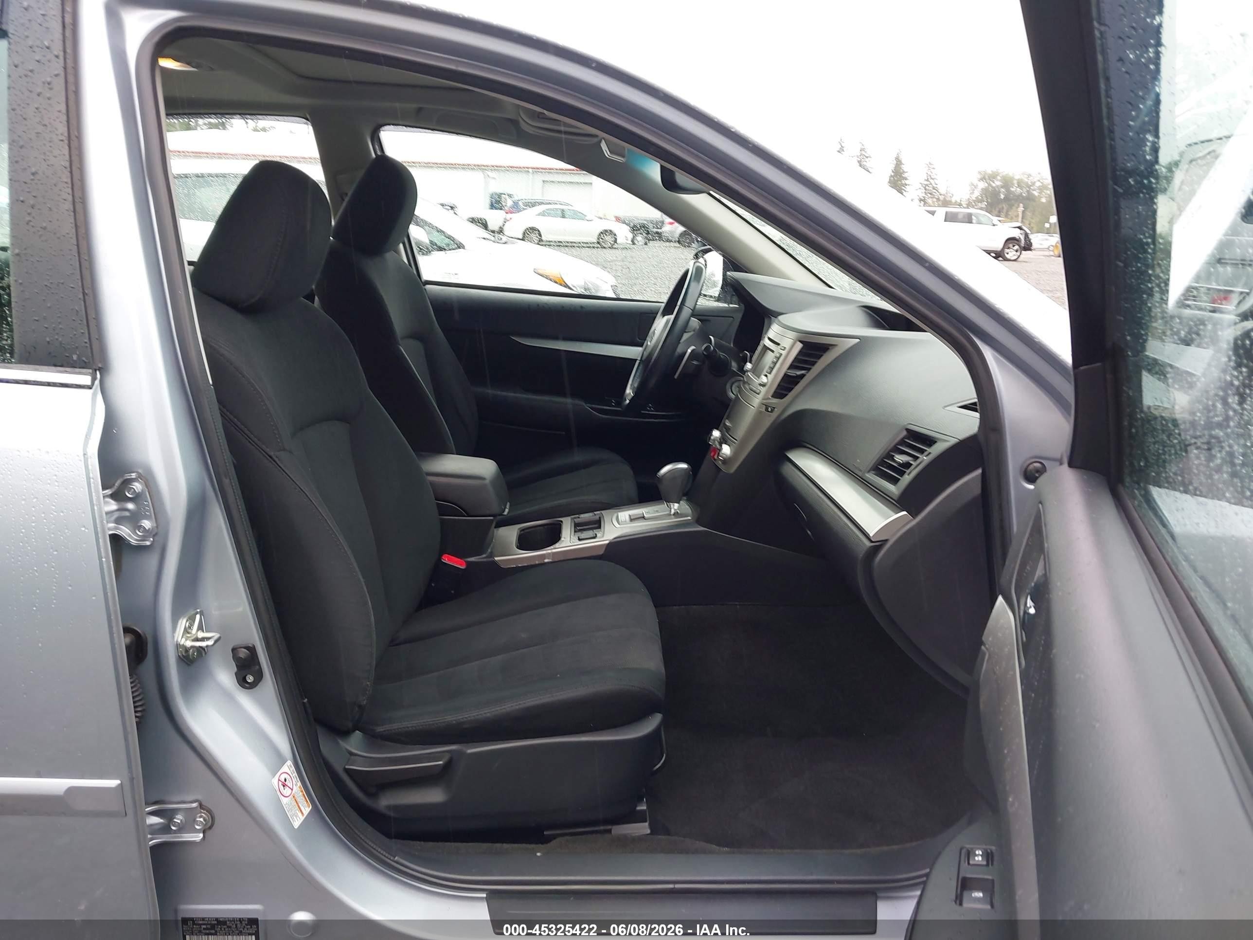 2014 Subaru Legacy 2.5i Premium Light Blue vin: 4S3BMBD69E3019806