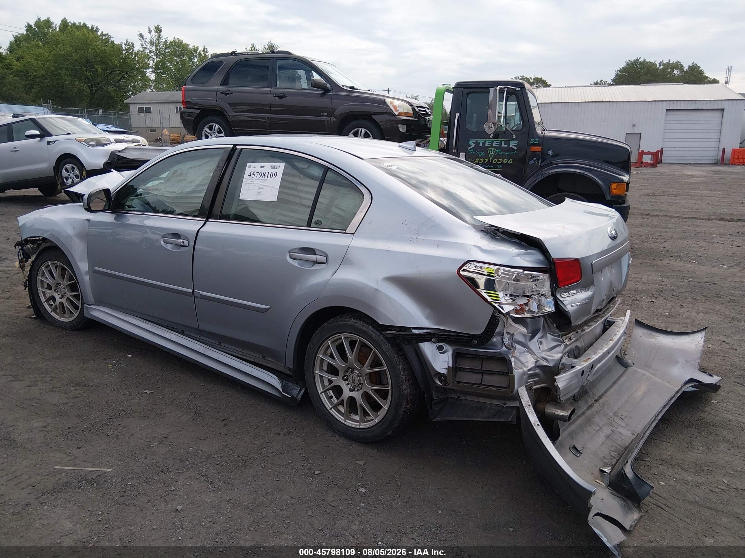 2014 Subaru Legacy 2.5i Premium Silver vin: 4S3BMBE69E3012014