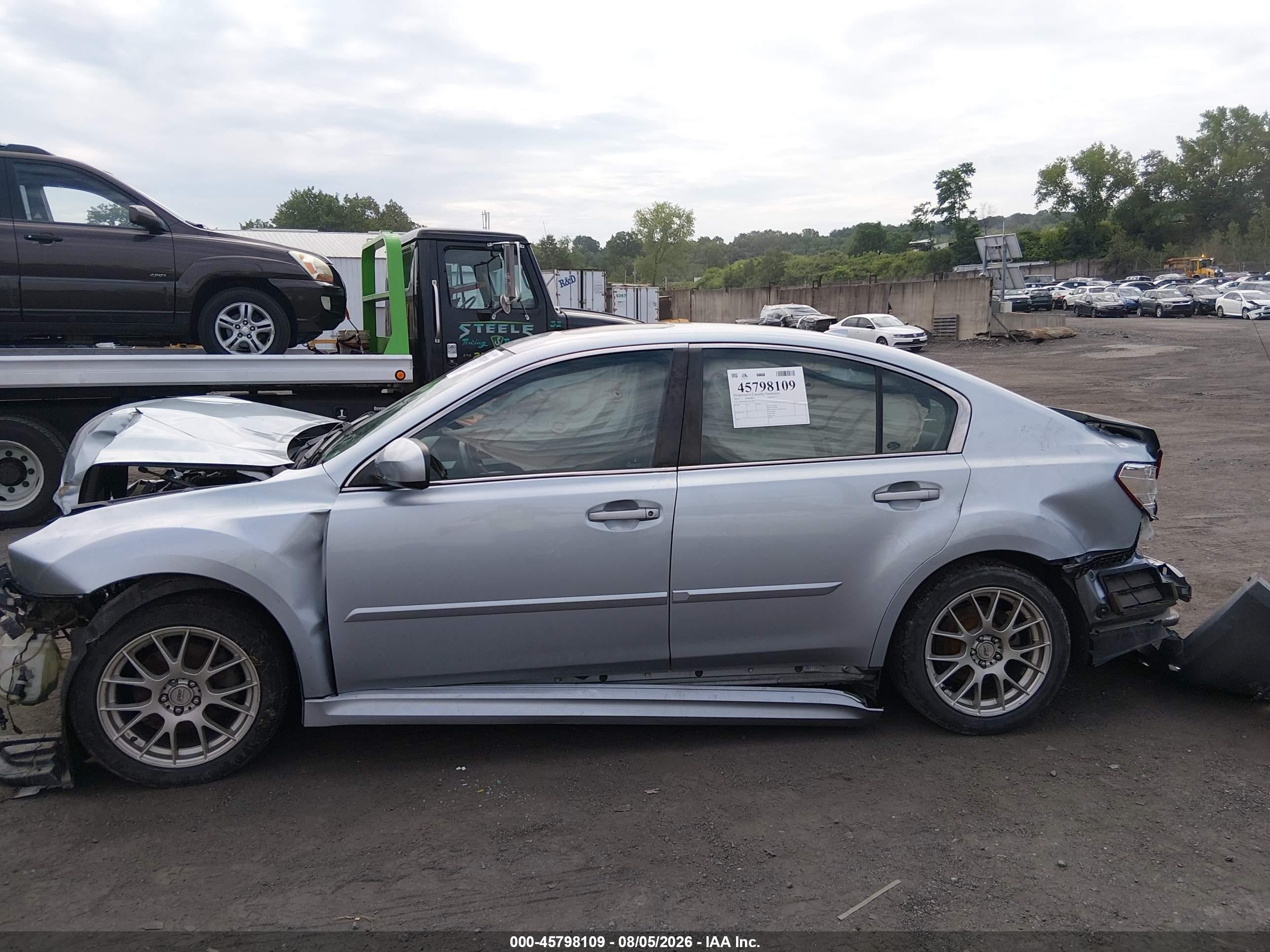 2014 Subaru Legacy 2.5i Premium Silver vin: 4S3BMBE69E3012014