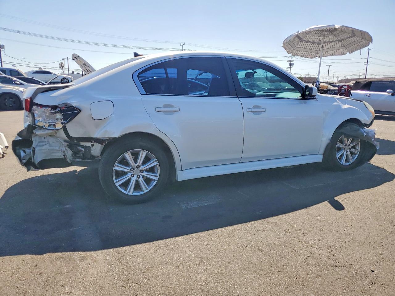 2012 Subaru Legacy 2.5i Premium White vin: 4S3BMBF65C3018727