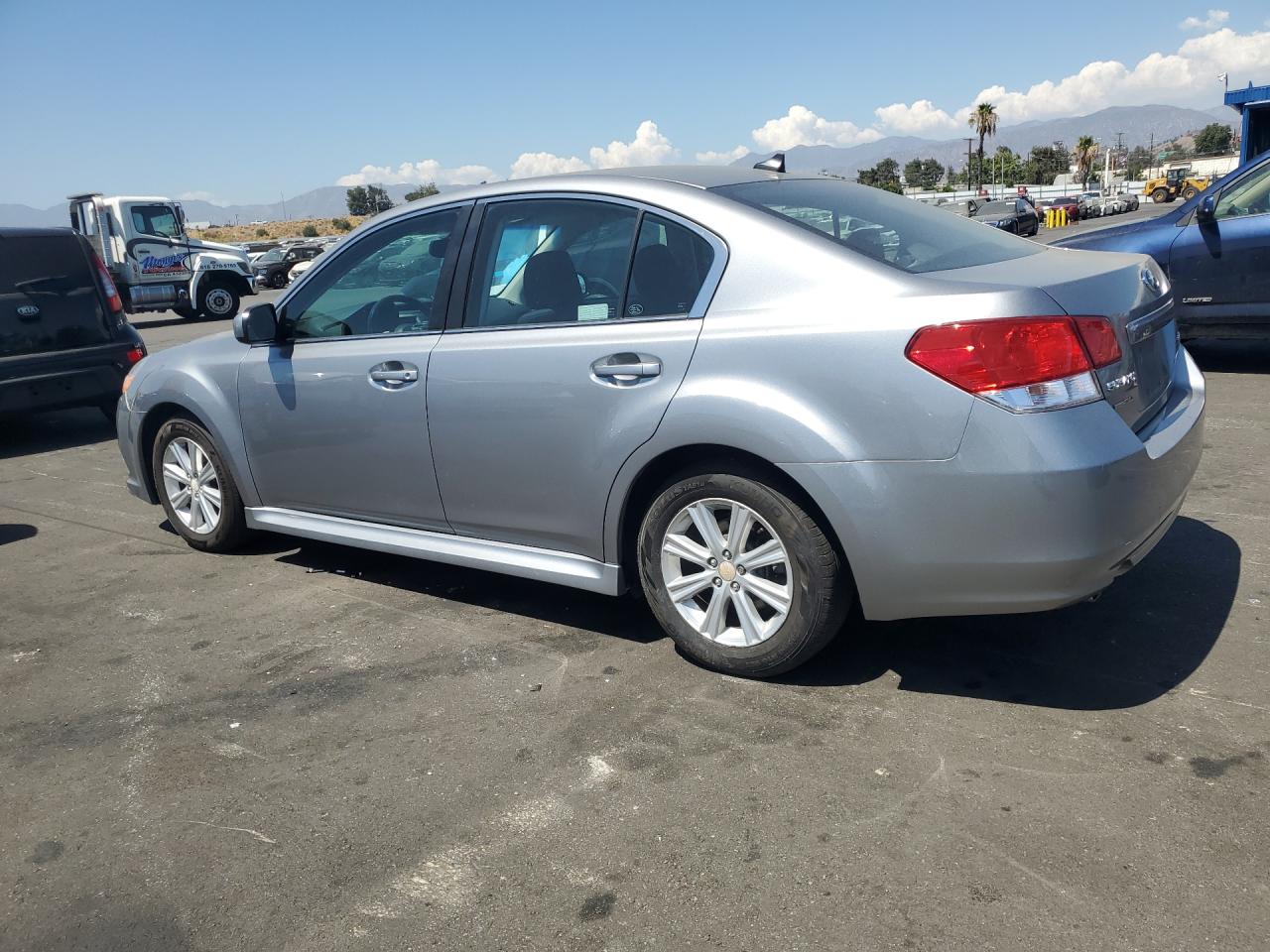 2011 Subaru Legacy 2.5i Premium Серый vin: 4S3BMBF69B3249645