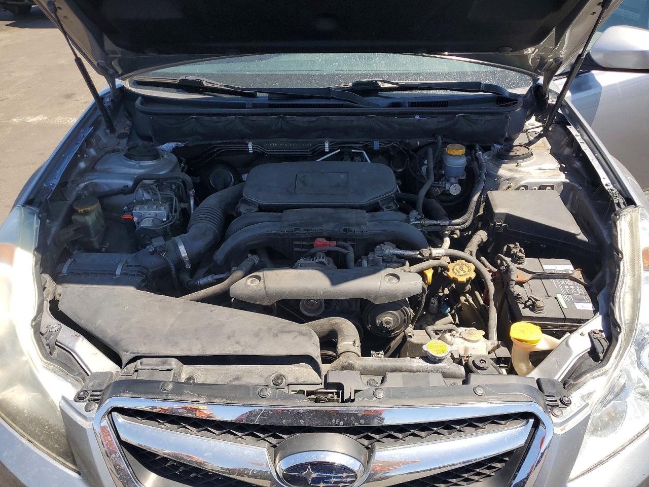 2011 Subaru Legacy 2.5i Premium Серый vin: 4S3BMBF69B3249645