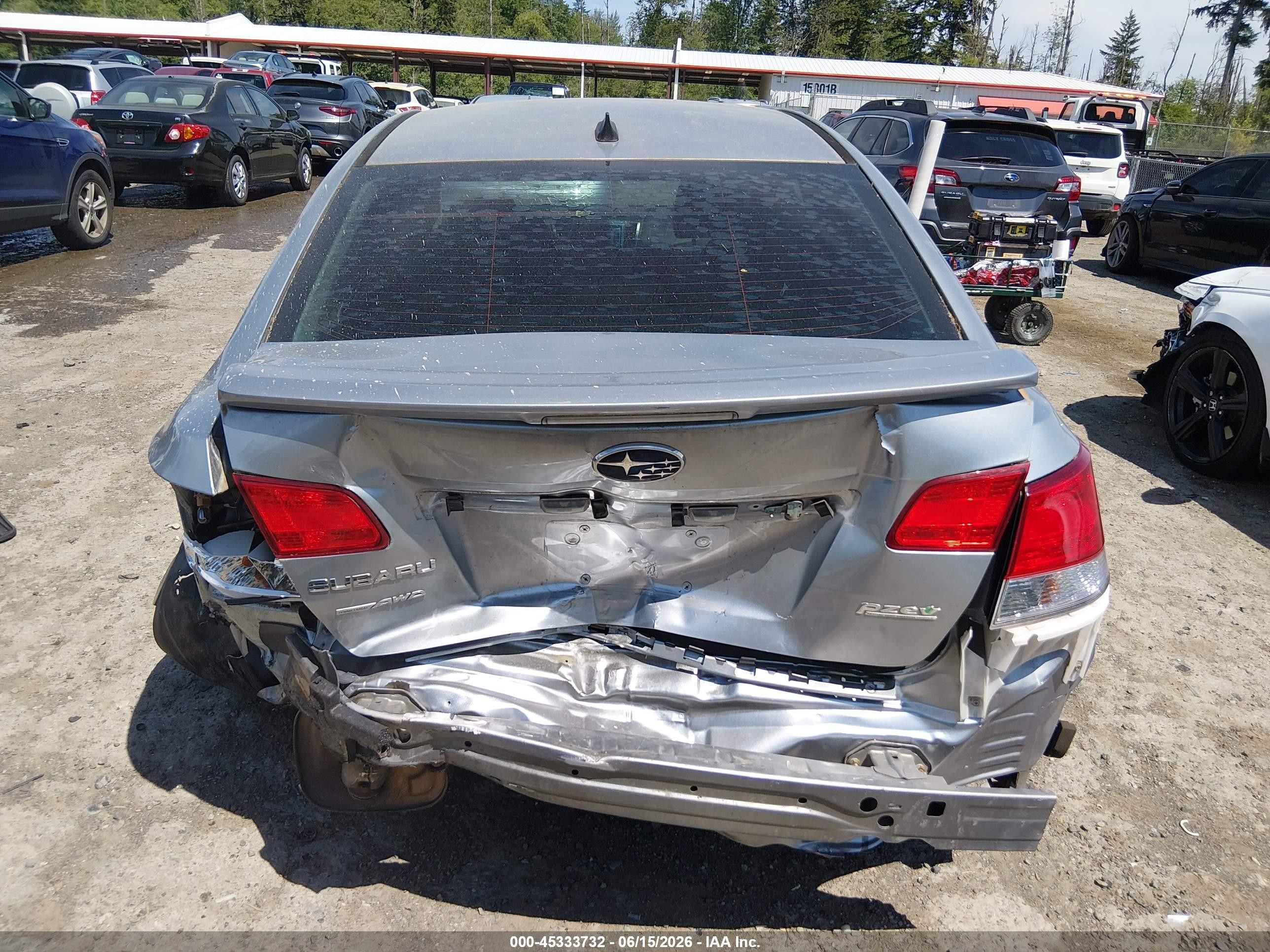 2012 Subaru Legacy 2.5i Premium Серебряный vin: 4S3BMBF6XC3005908