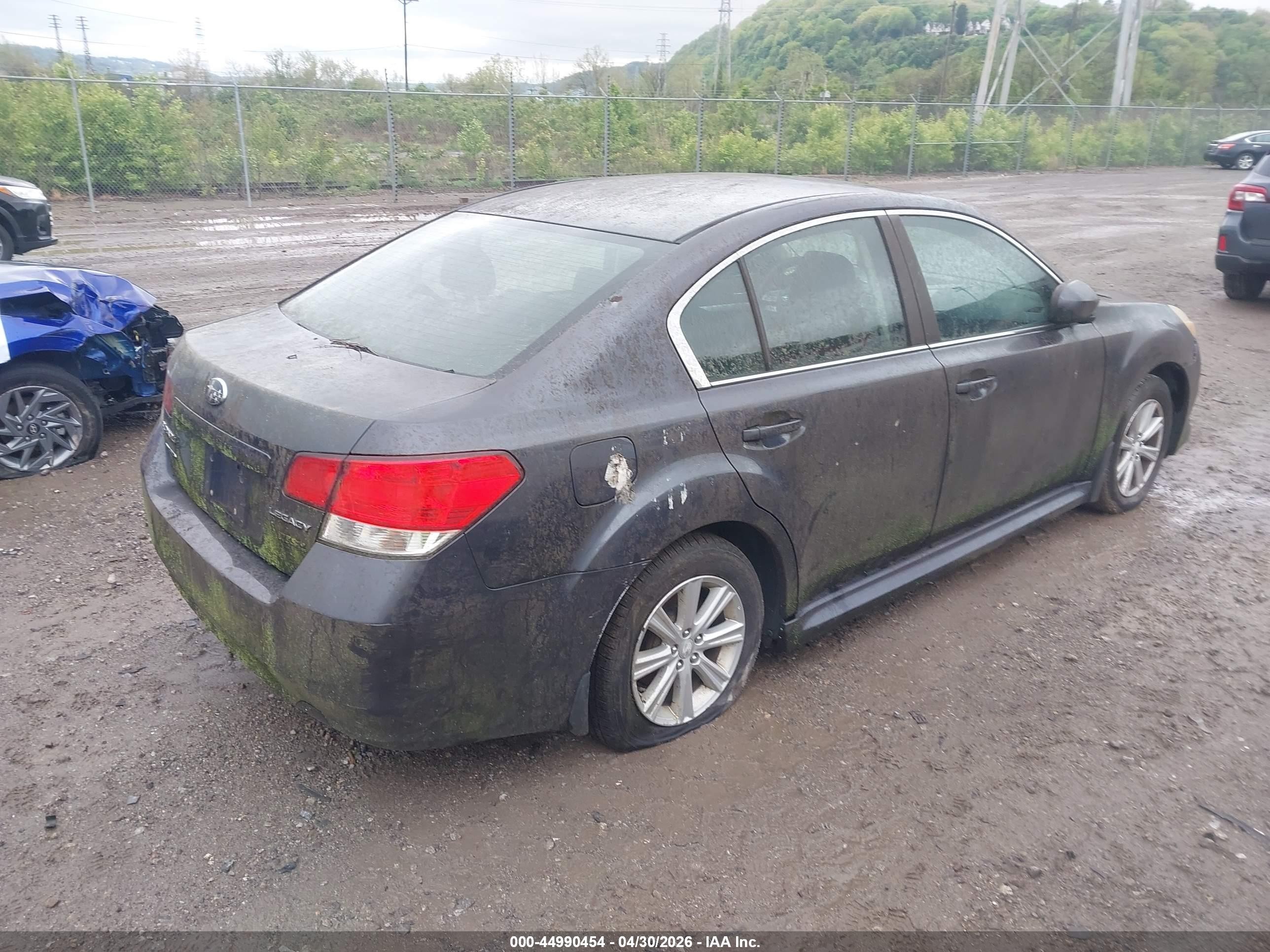 2011 Subaru Legacy 2.5i Premium Gray vin: 4S3BMBG60B3219464