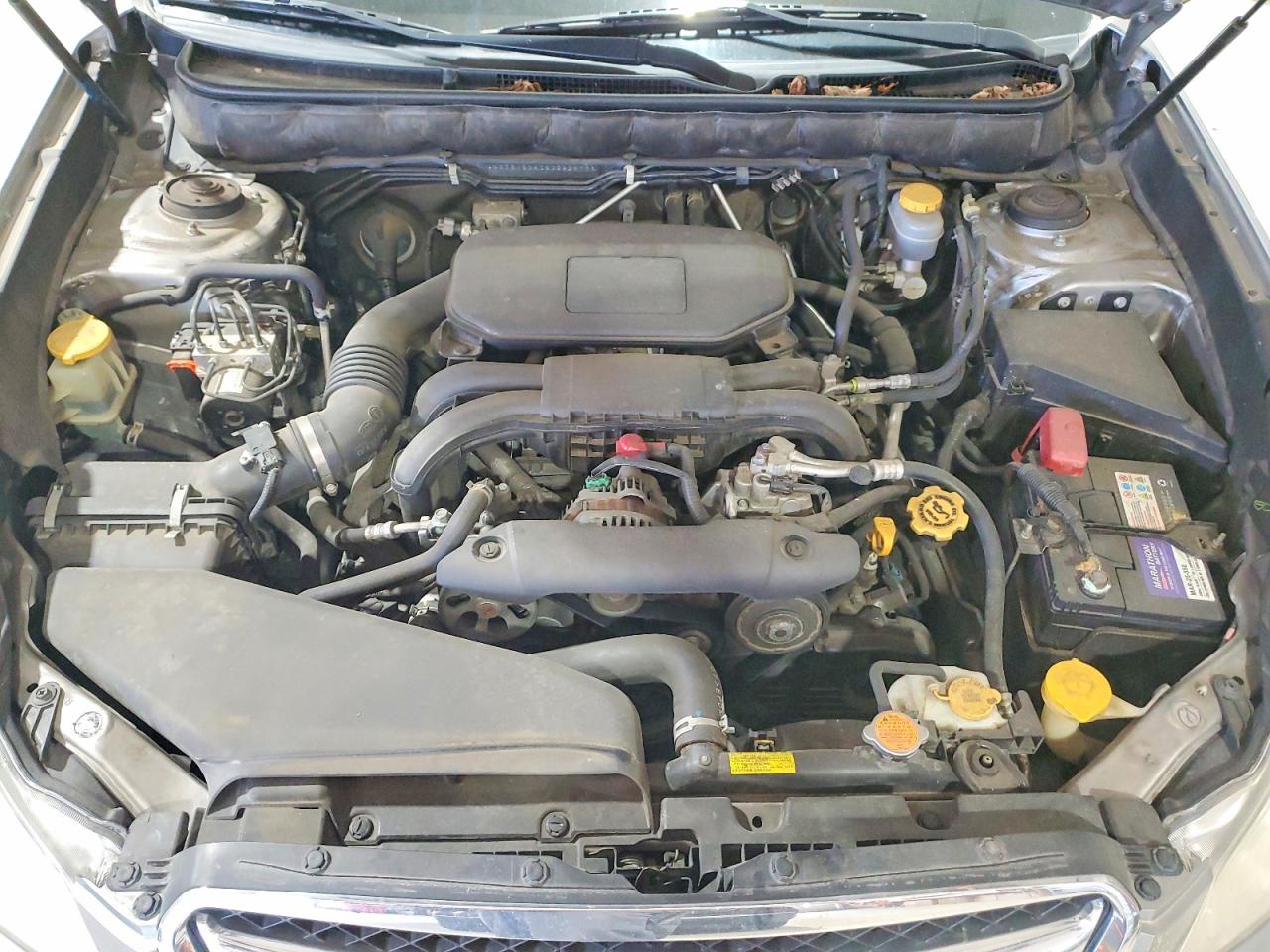 2011 Subaru Legacy 2.5i Premium Silver vin: 4S3BMBG60B3222977