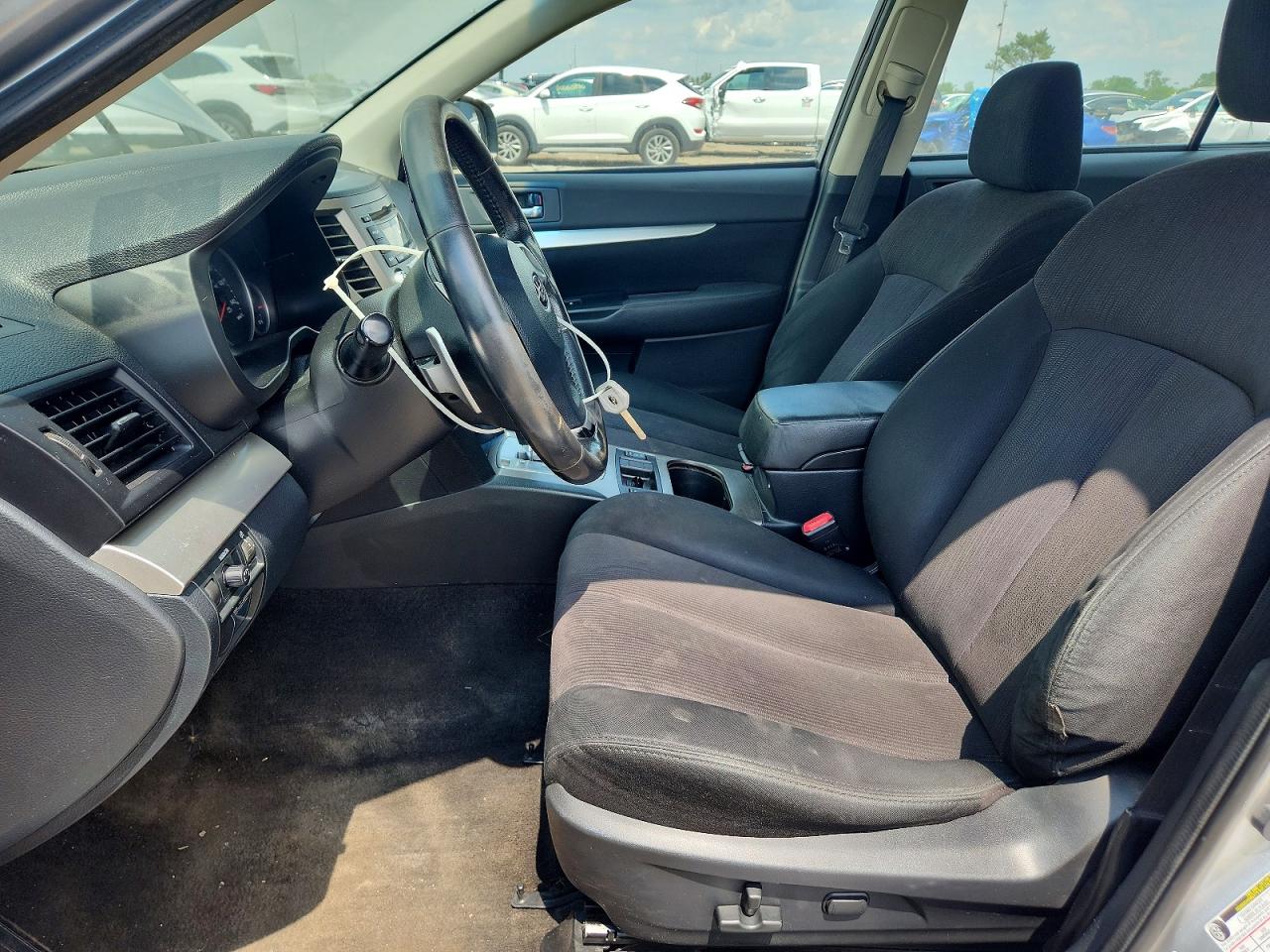 2013 Subaru Legacy 2.5i Premium Серебряный vin: 4S3BMBG60D3005450
