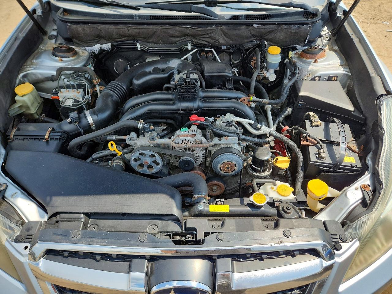 2013 Subaru Legacy 2.5i Premium Серебряный vin: 4S3BMBG60D3005450