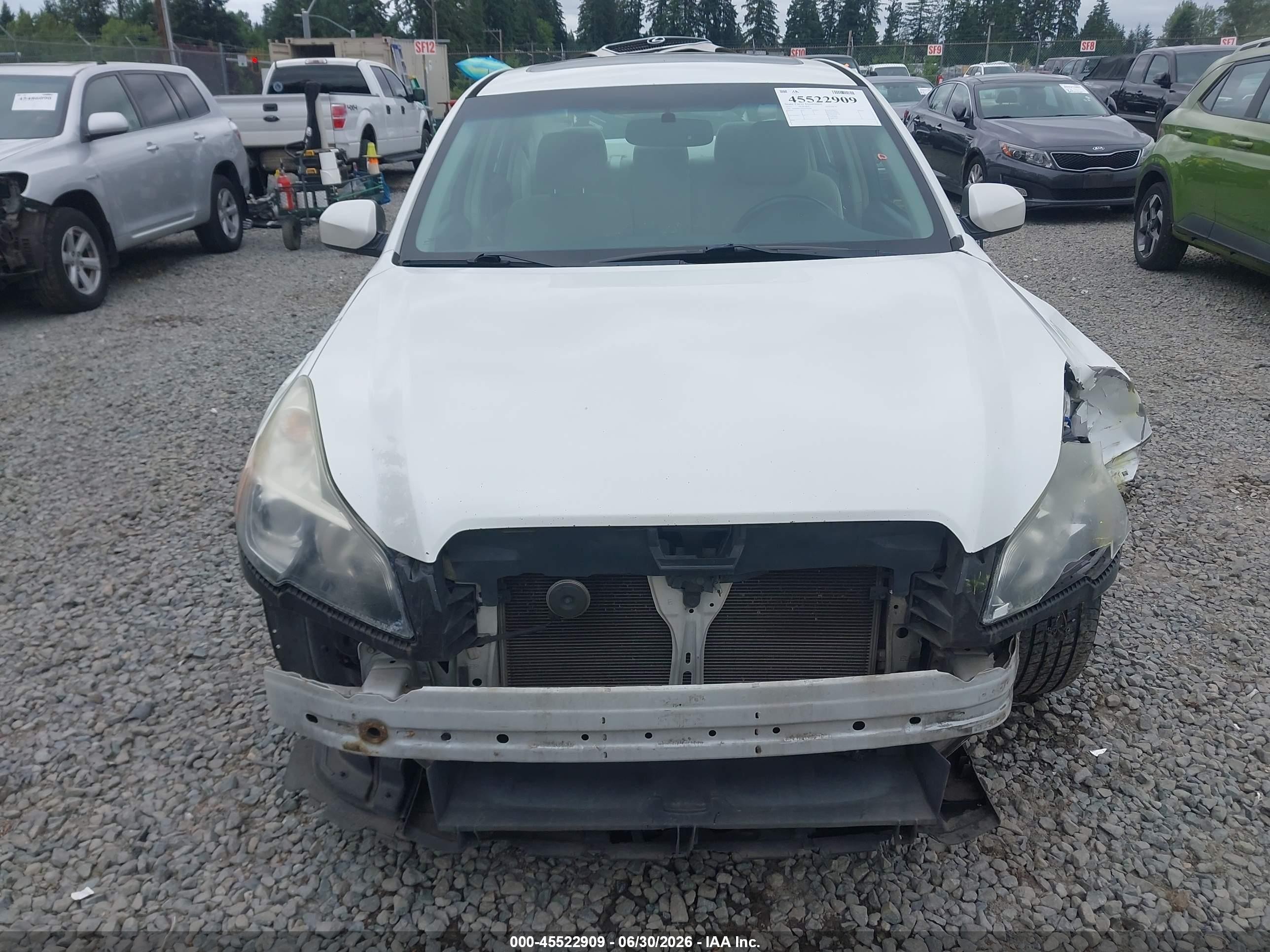 2013 Subaru Legacy 2.5i Premium White vin: 4S3BMBG60D3046208
