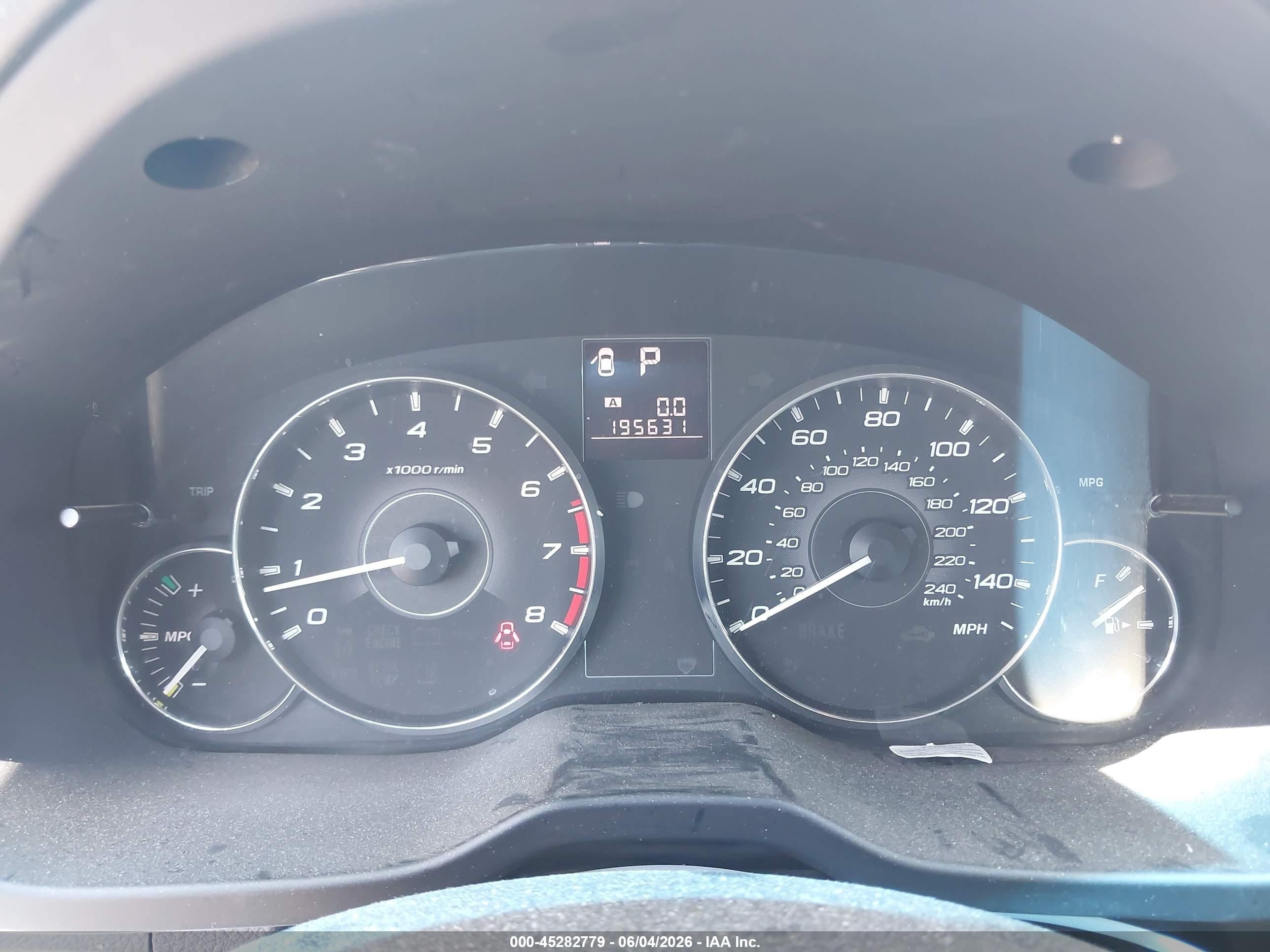2011 Subaru Legacy 2.5i Premium Silver vin: 4S3BMBG61B3218596